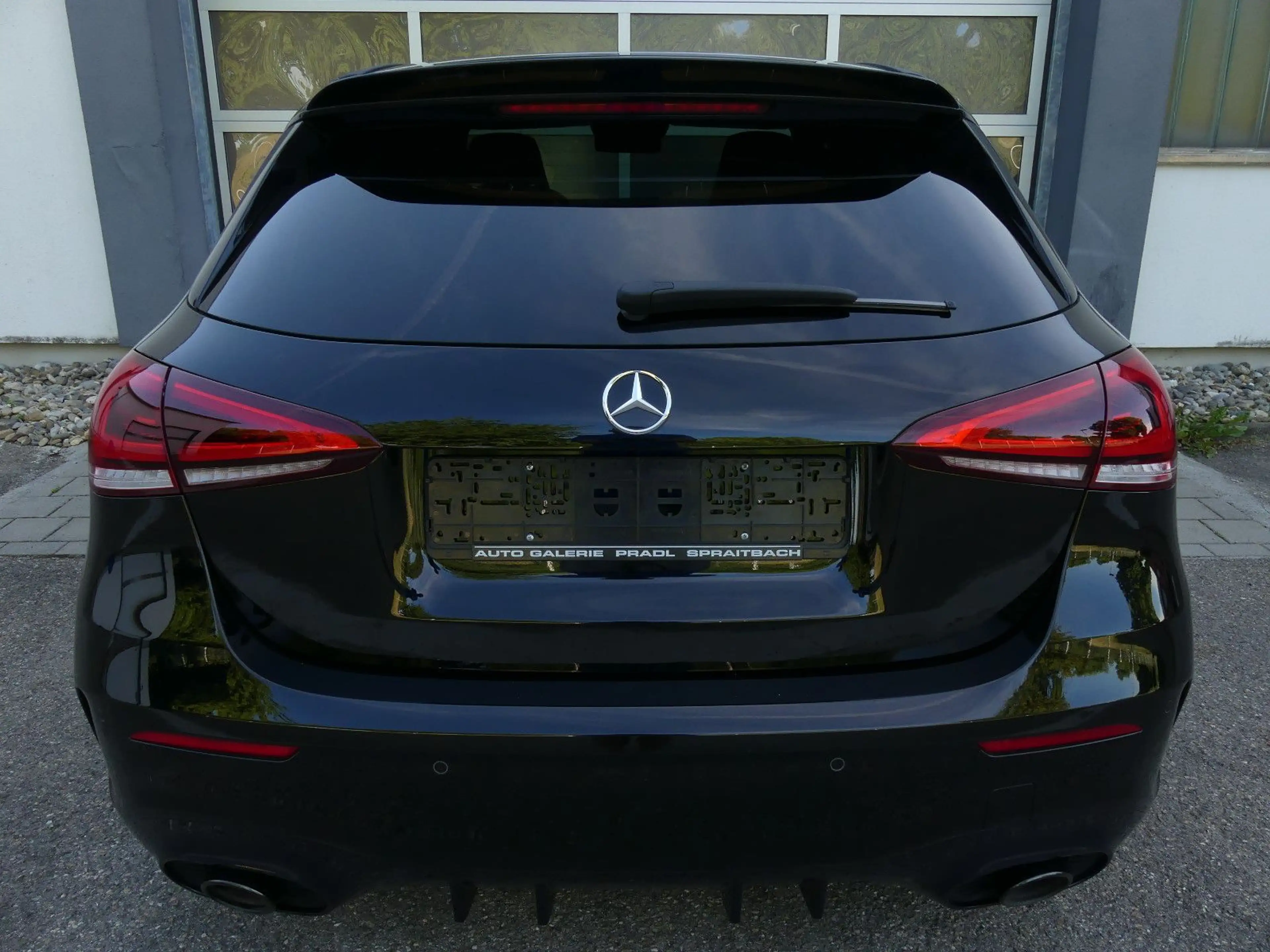 Mercedes-Benz A 35 AMG 4Matic Pano/Burmester/HuD/Kamera/Night — photo 6