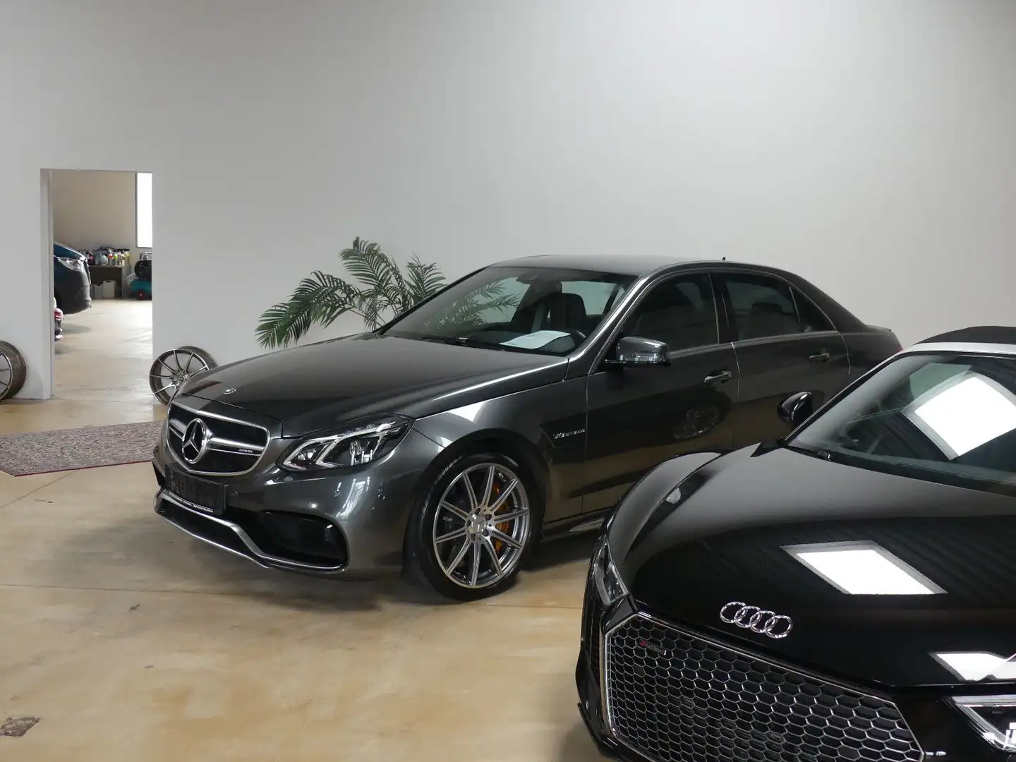 Mercedes-Benz A 35 AMG 4Matic Pano/Burmester/HuD/Kamera/Night Schwarz - 1