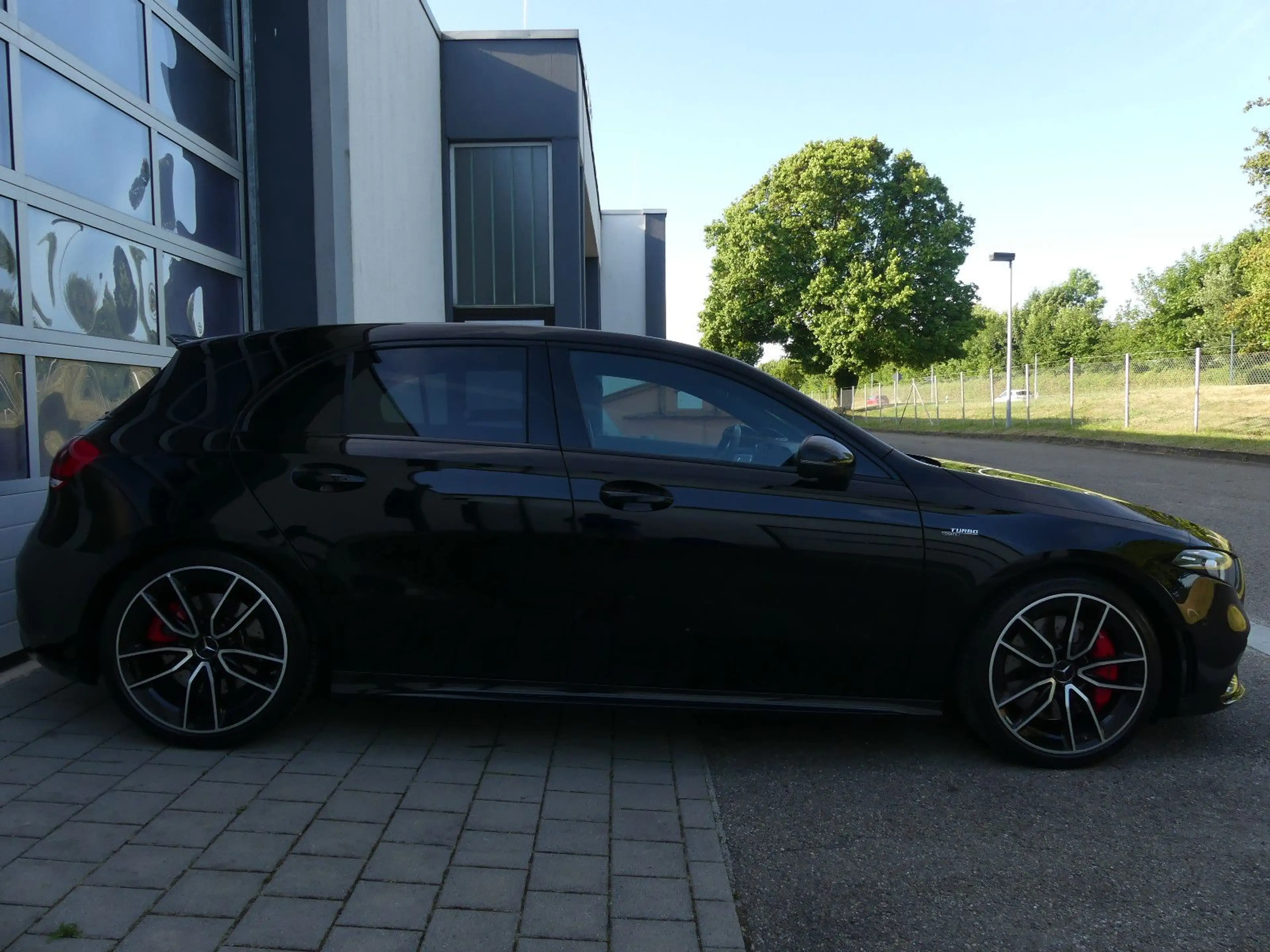 Mercedes-Benz A 35 AMG 4Matic Pano/Burmester/HuD/Kamera/Night — photo 8