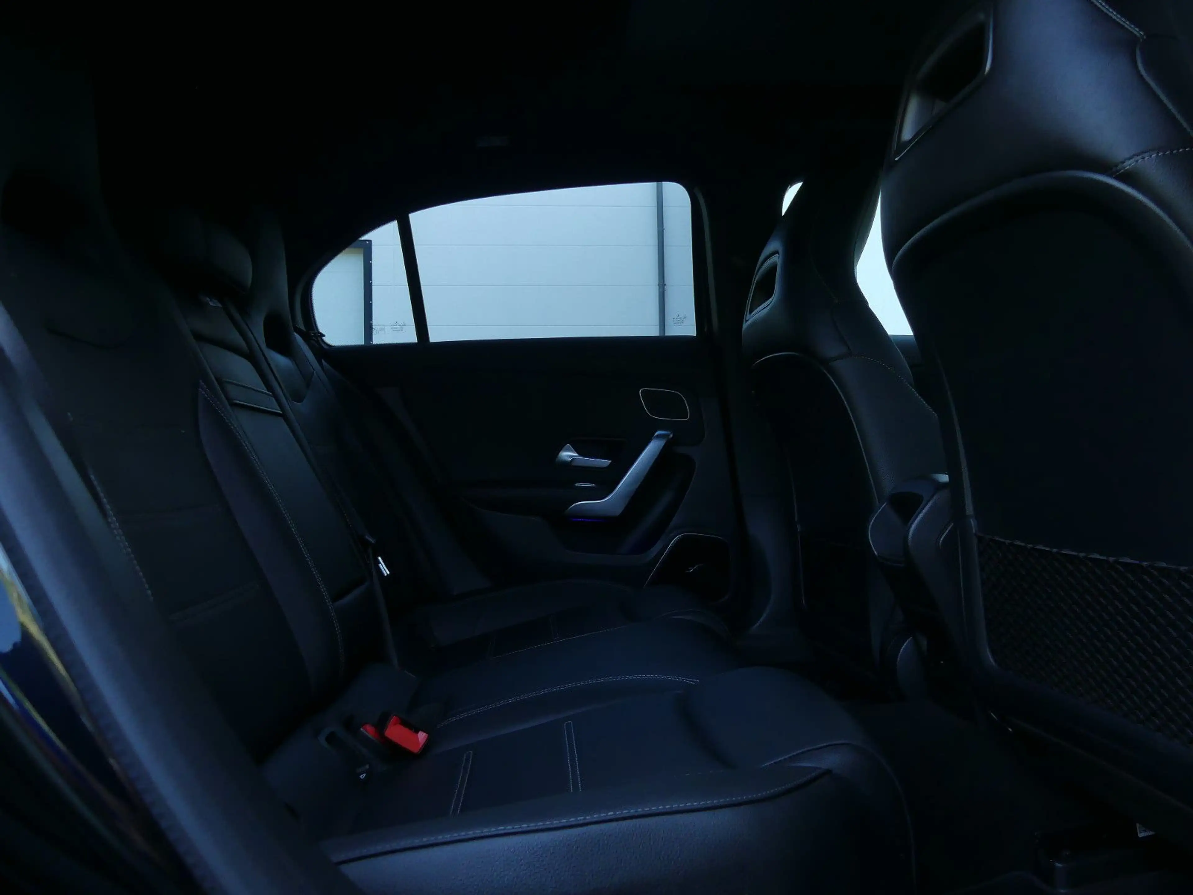 Mercedes-Benz A 35 AMG 4Matic Pano/Burmester/HuD/Kamera/Night — photo 15