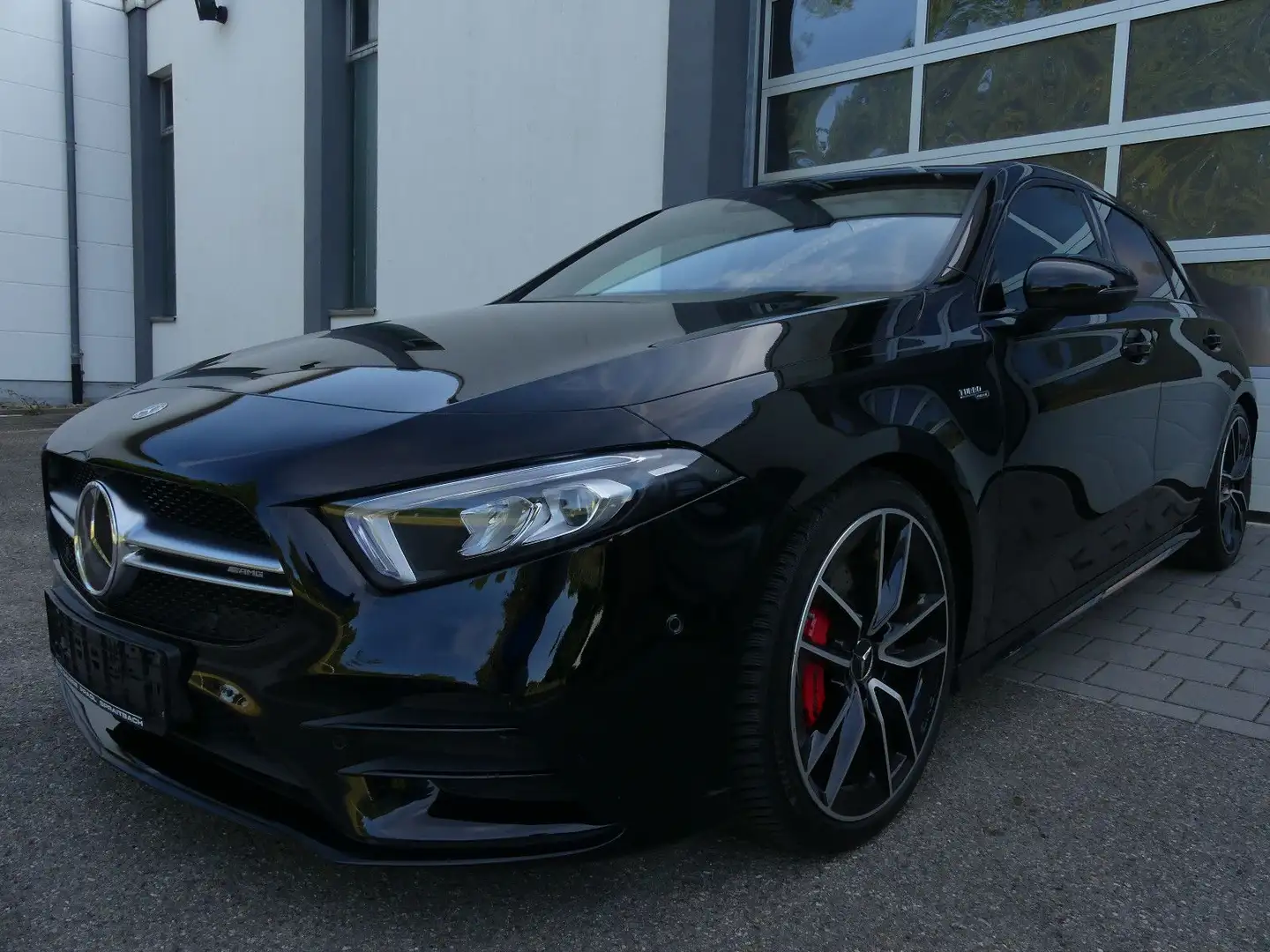 Mercedes-Benz A 35 AMG 4Matic Pano/Burmester/HuD/Kamera/Night Noir - 1