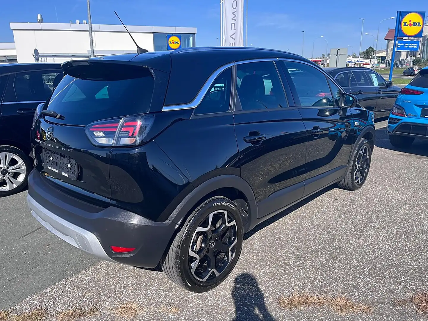 Opel Crossland 1,2 Turbo Elegance Schwarz - 2