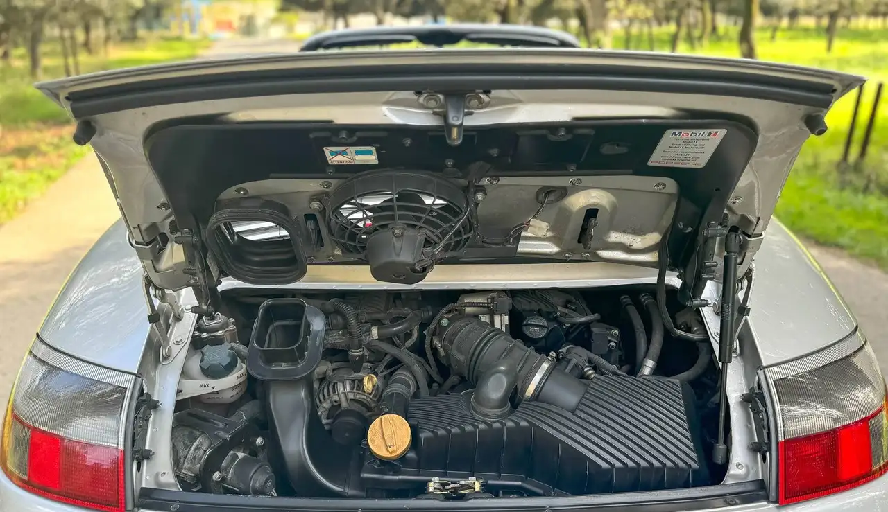 Porsche 911 Carrera 4 Cabrio, foto 10