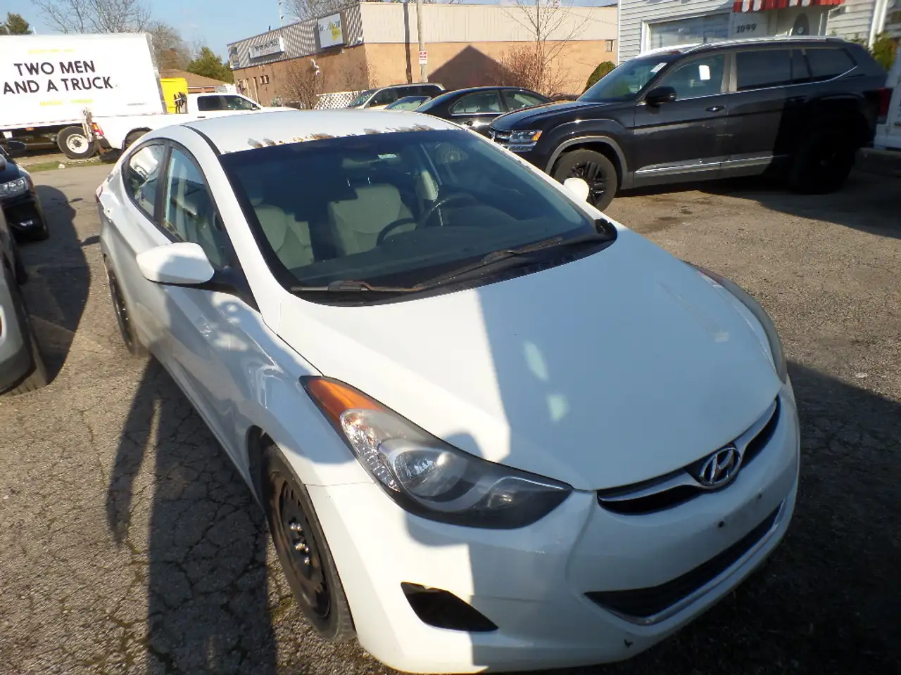 Hyundai ELANTRA снимка Hyundai ELANTRA