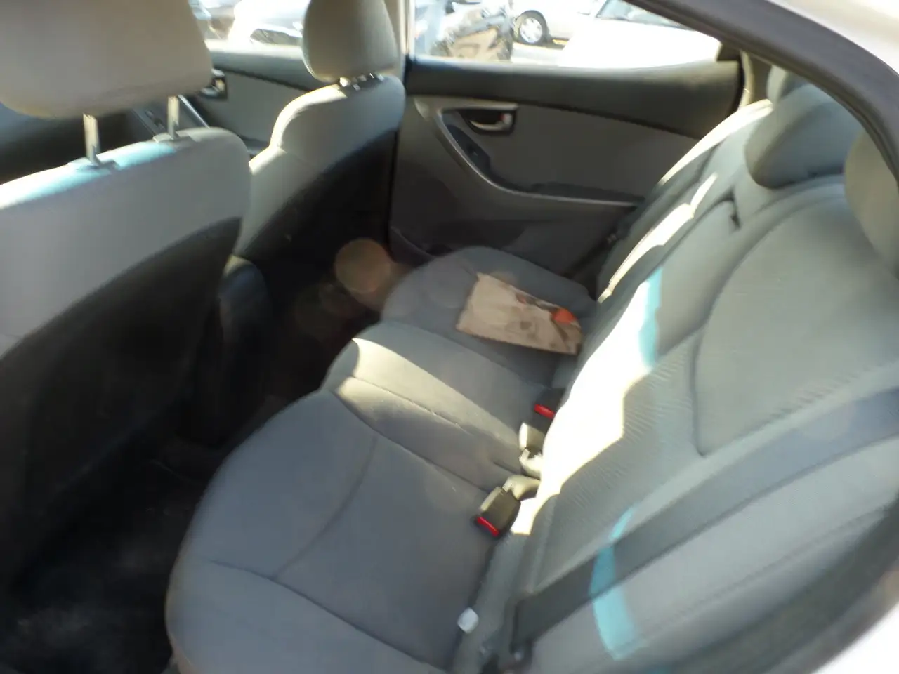 Hyundai ELANTRA снимка Hyundai ELANTRA