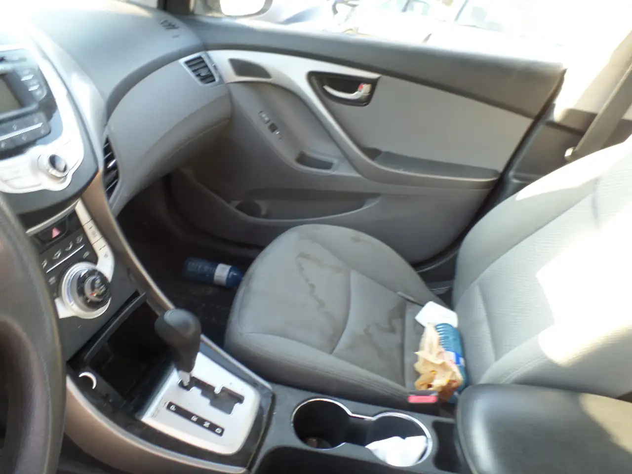 Hyundai ELANTRA снимка Hyundai ELANTRA