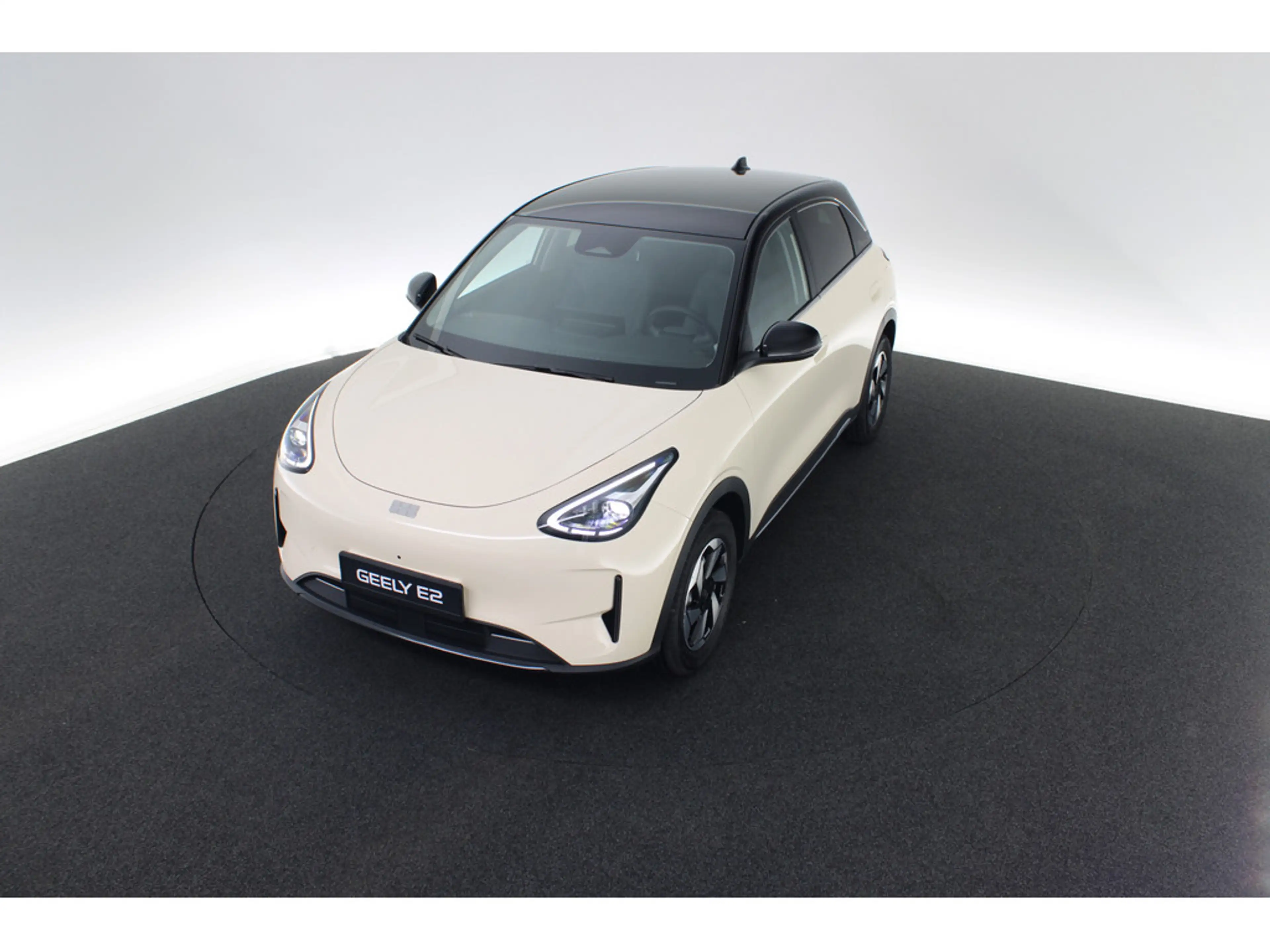 Geely E2 Ultra PDC LEDER KAMERA NAVI ACC LED 360° — photo 15
