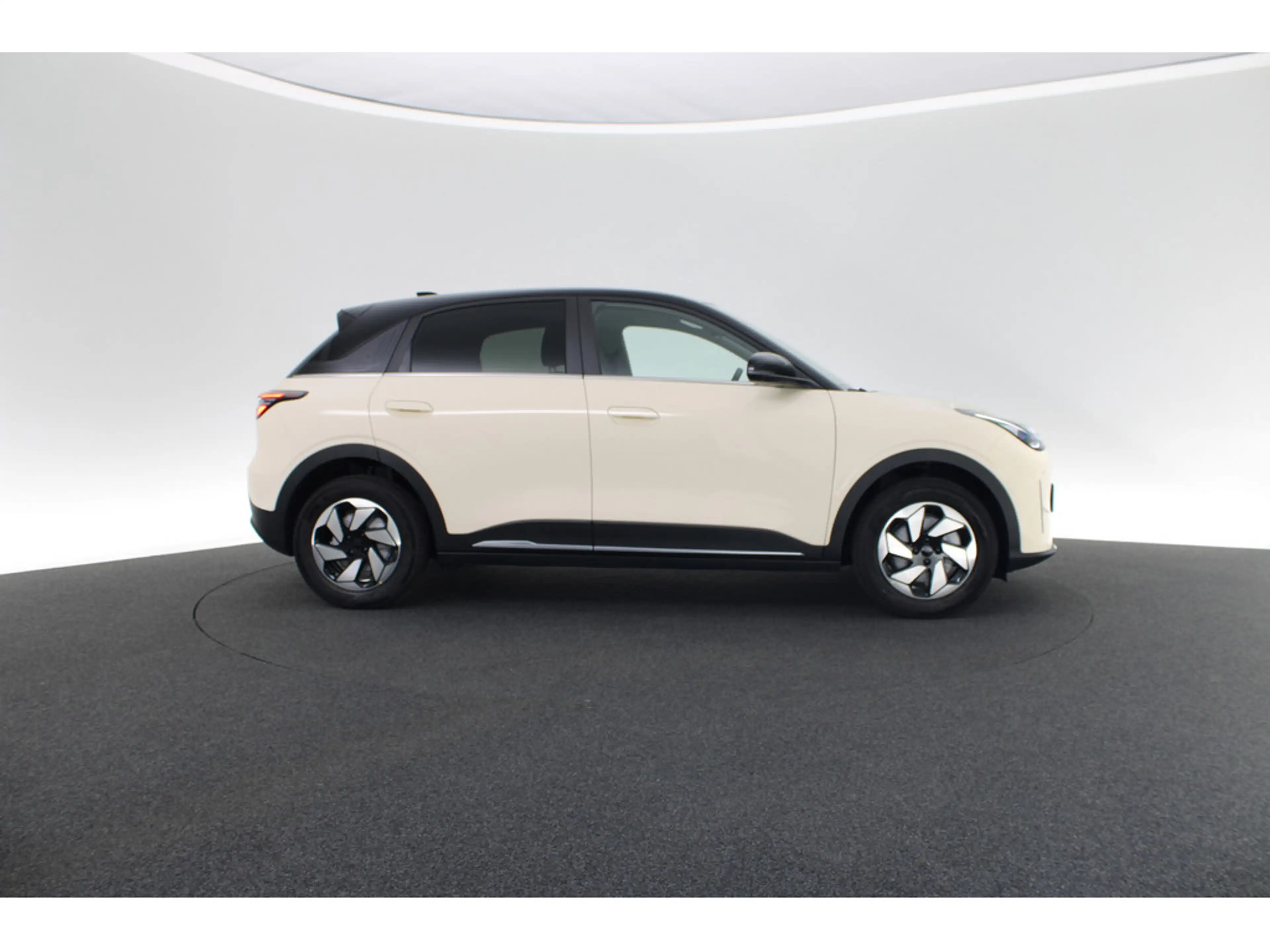 Geely E2 Ultra PDC LEDER KAMERA NAVI ACC LED 360° — photo 7
