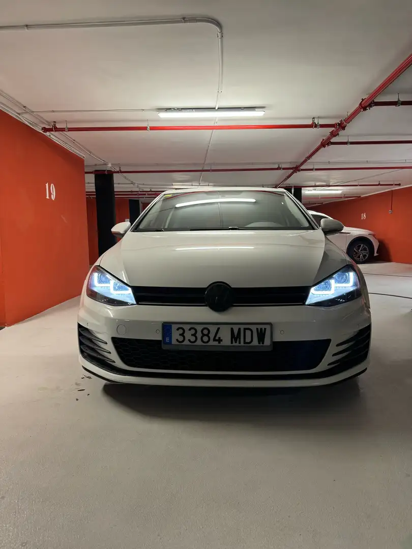 Volkswagen Golf 1.2 TSI BMT Edition 105 - 1