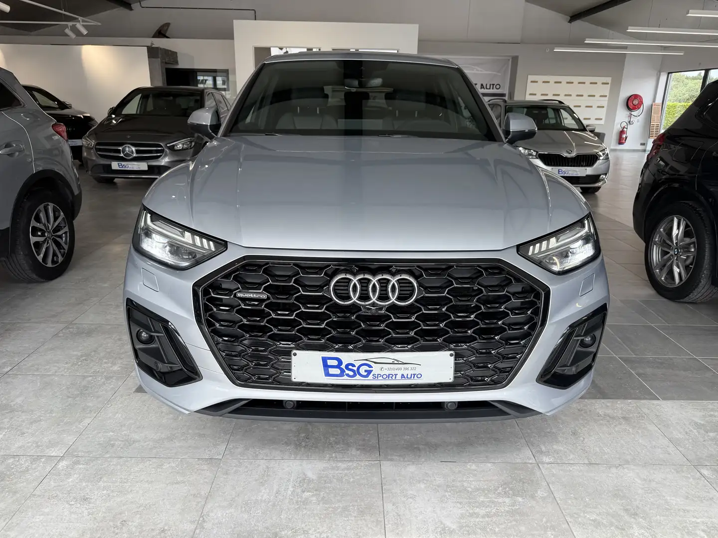 Audi Q5 Sportback 40 TDi Quattro  Edition S line//full opt Argent - 2