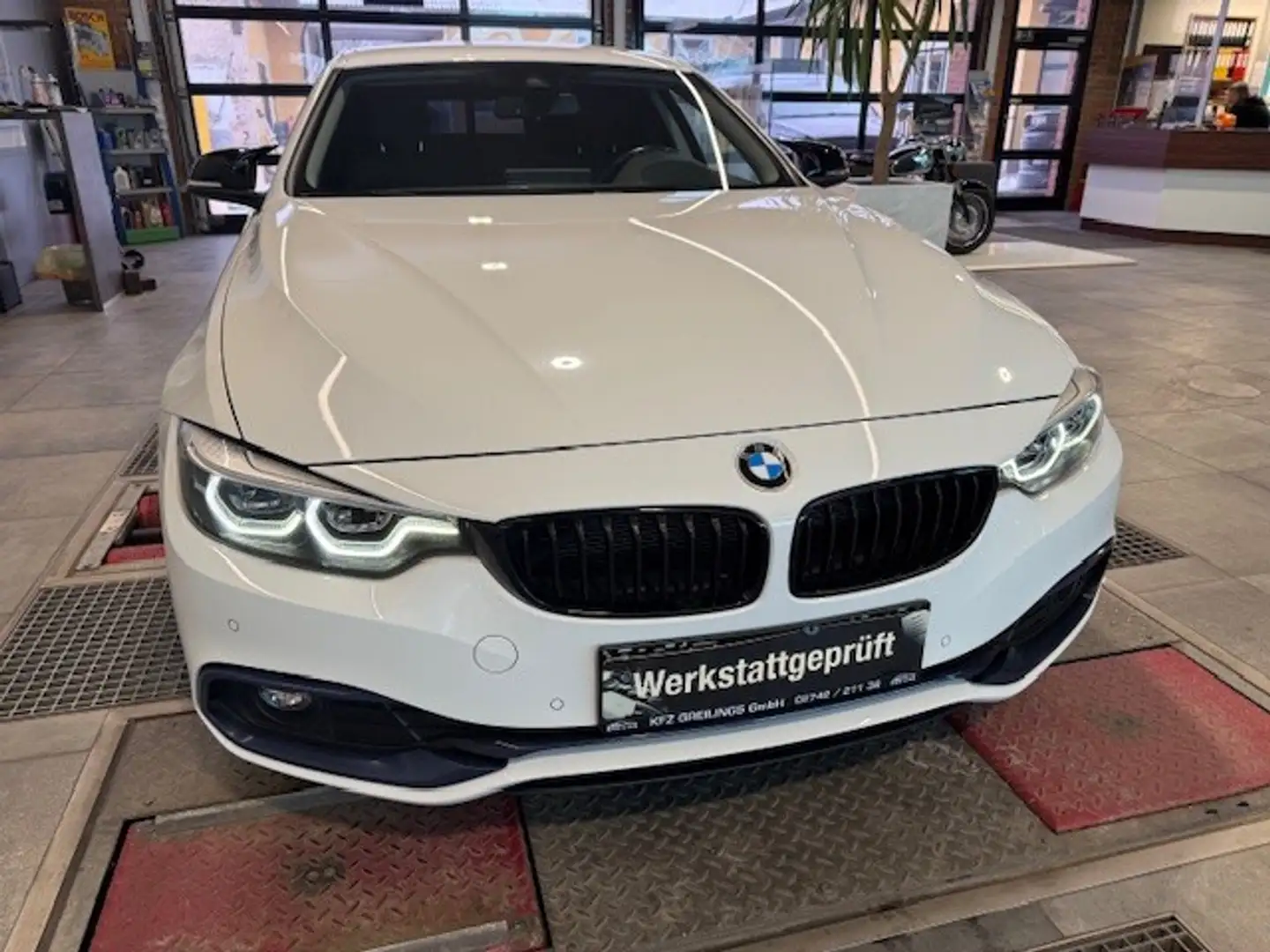BMW 420 d Gran Coupe Aut. **Sport Line** Weiß - 2