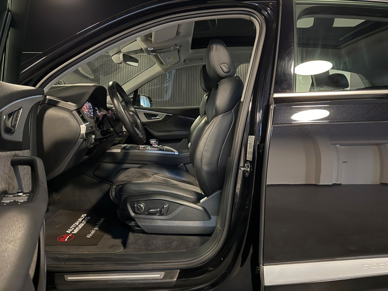 Audi Q7 3.0 TDI quattro/ Panorama+Head-Up+Virtual+AHK — photo 12