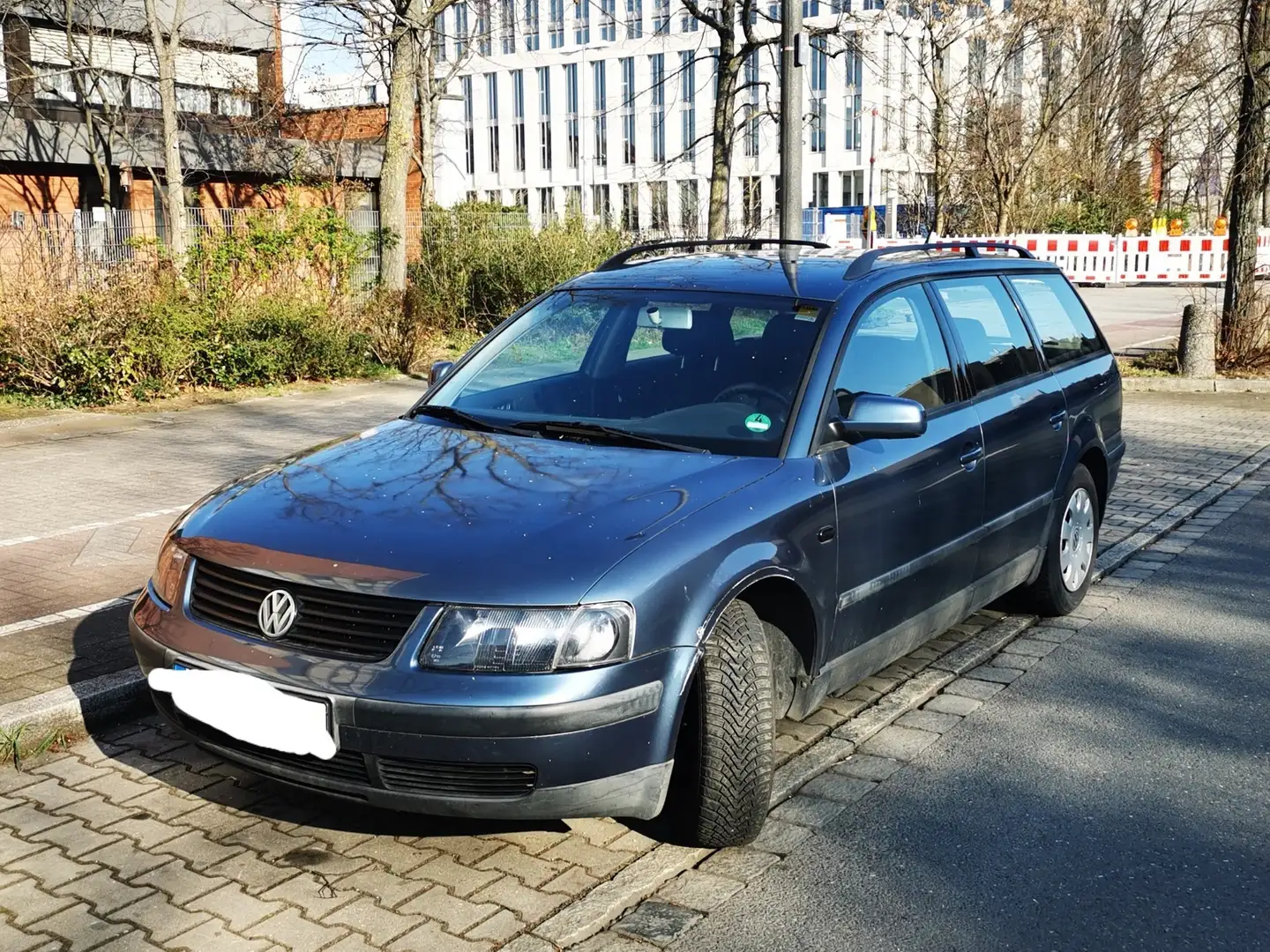 Volkswagen Passat Variant 1.8 5V Trendline Modrá - 1