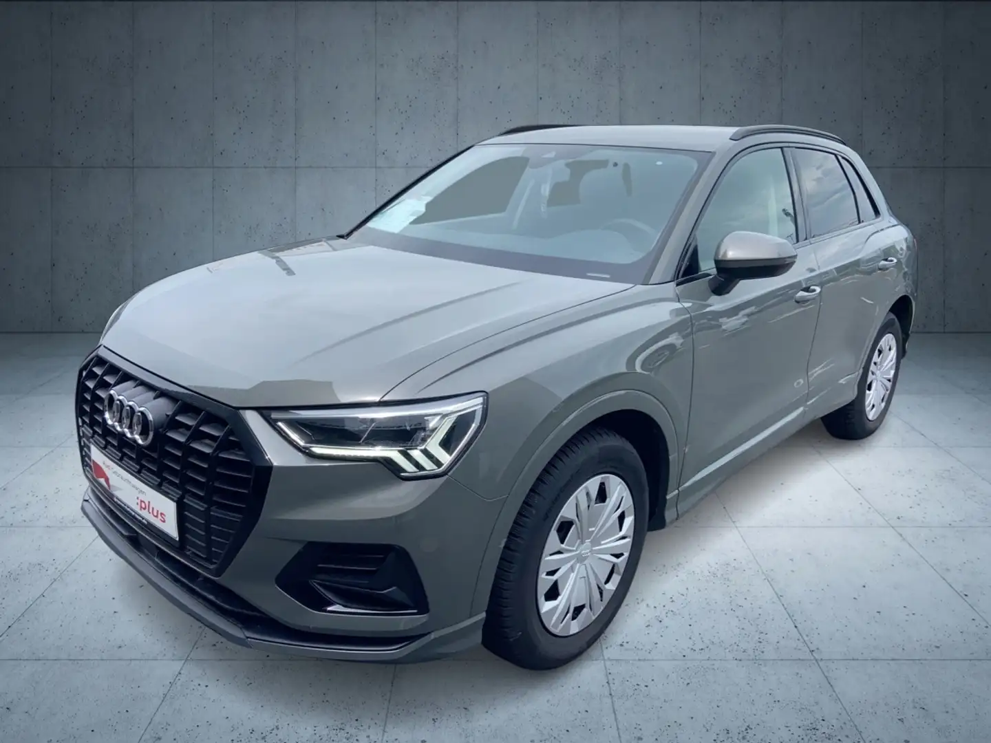 Audi Q3 advanced 35 TFSI S tr. LED AHK ACC FLA Navi Grau - 2