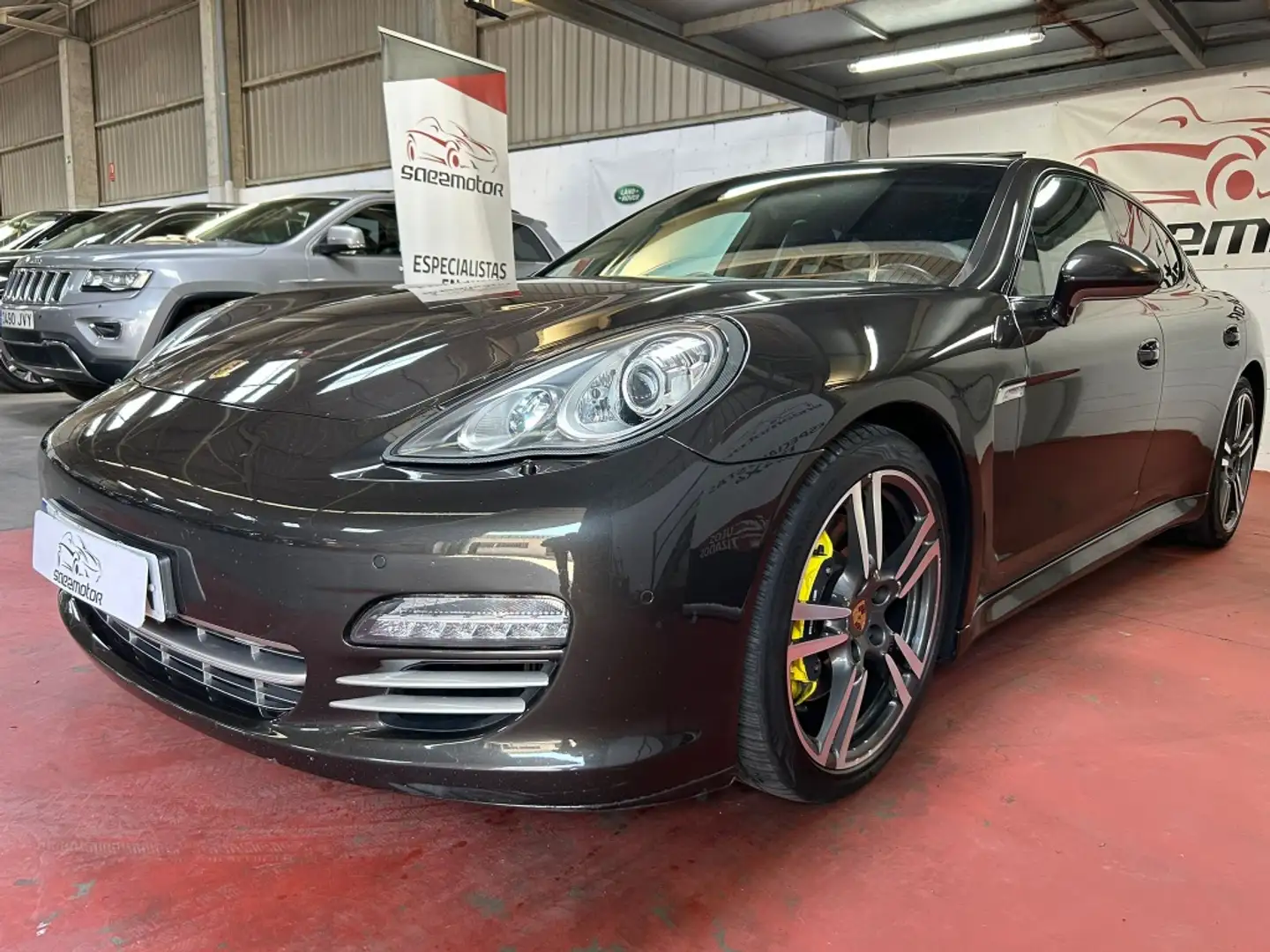 Porsche Panamera Diesel Platinum Edition Aut. Grau - 1