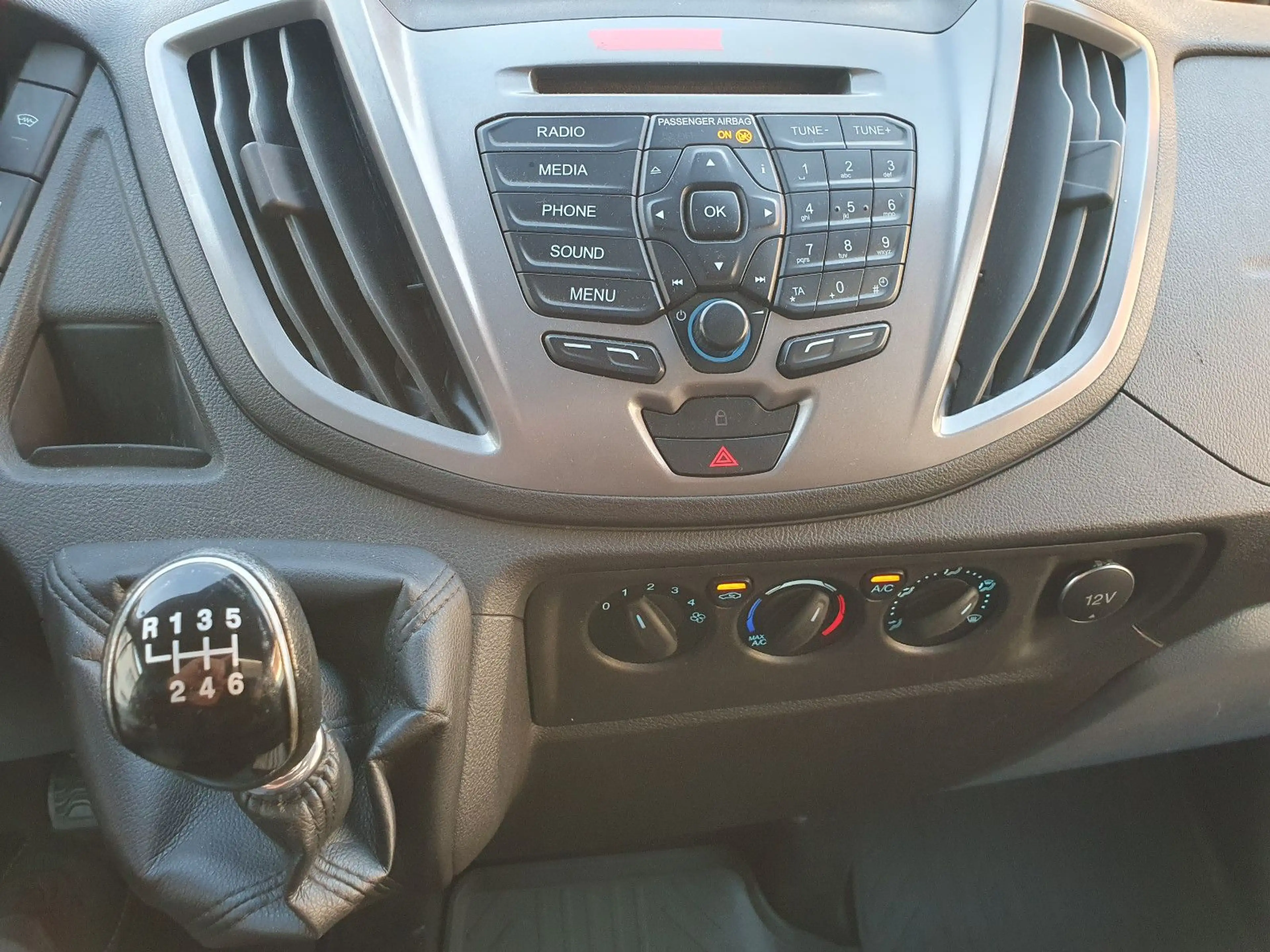 Ford Transit Kombi 310 L2 H2 Trend Navi Motor NEU !!! — photo 23