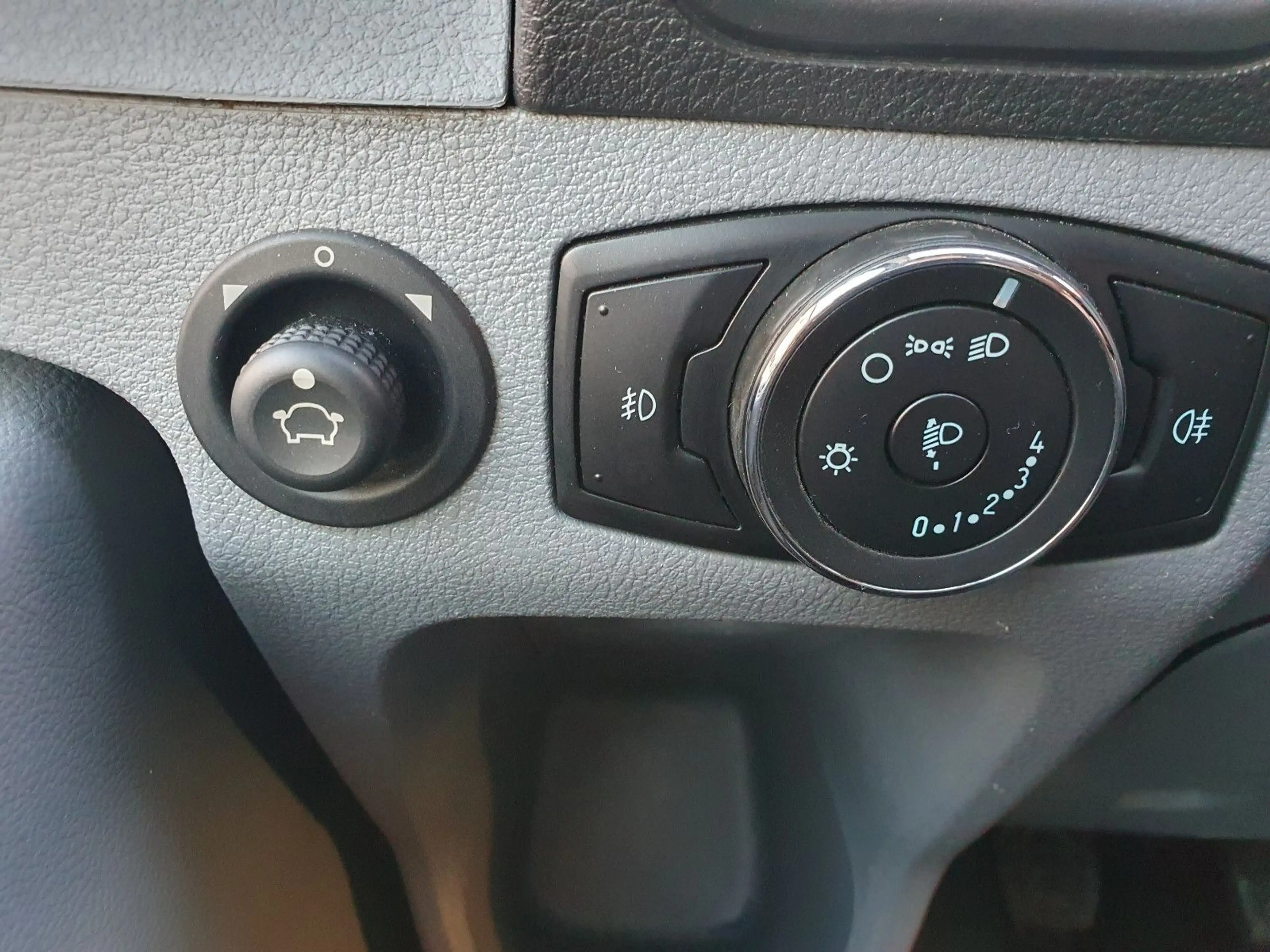 Ford Transit Kombi 310 L2 H2 Trend Navi Motor NEU !!! — photo 25