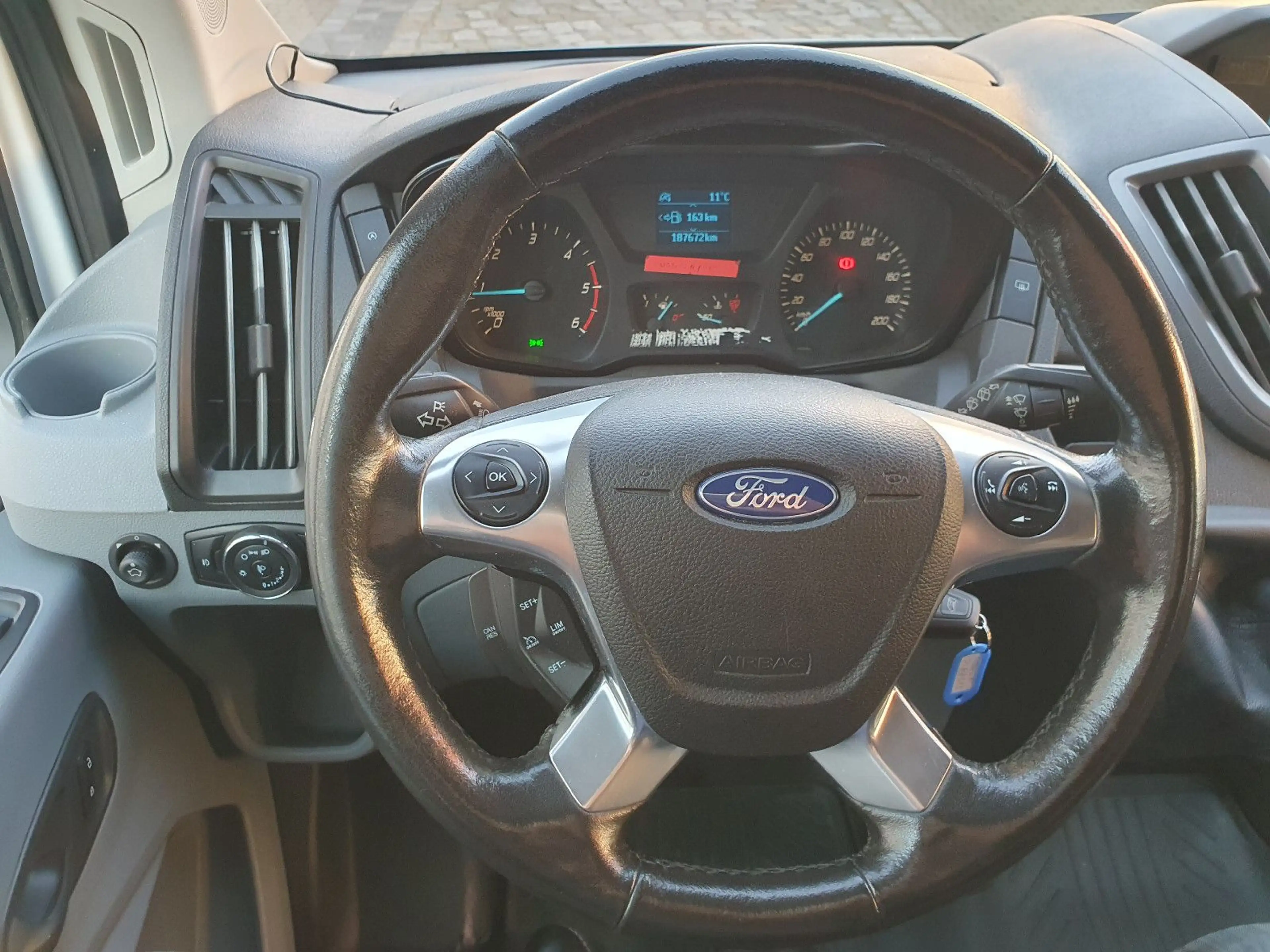 Ford Transit Kombi 310 L2 H2 Trend Navi Motor NEU !!! — photo 24