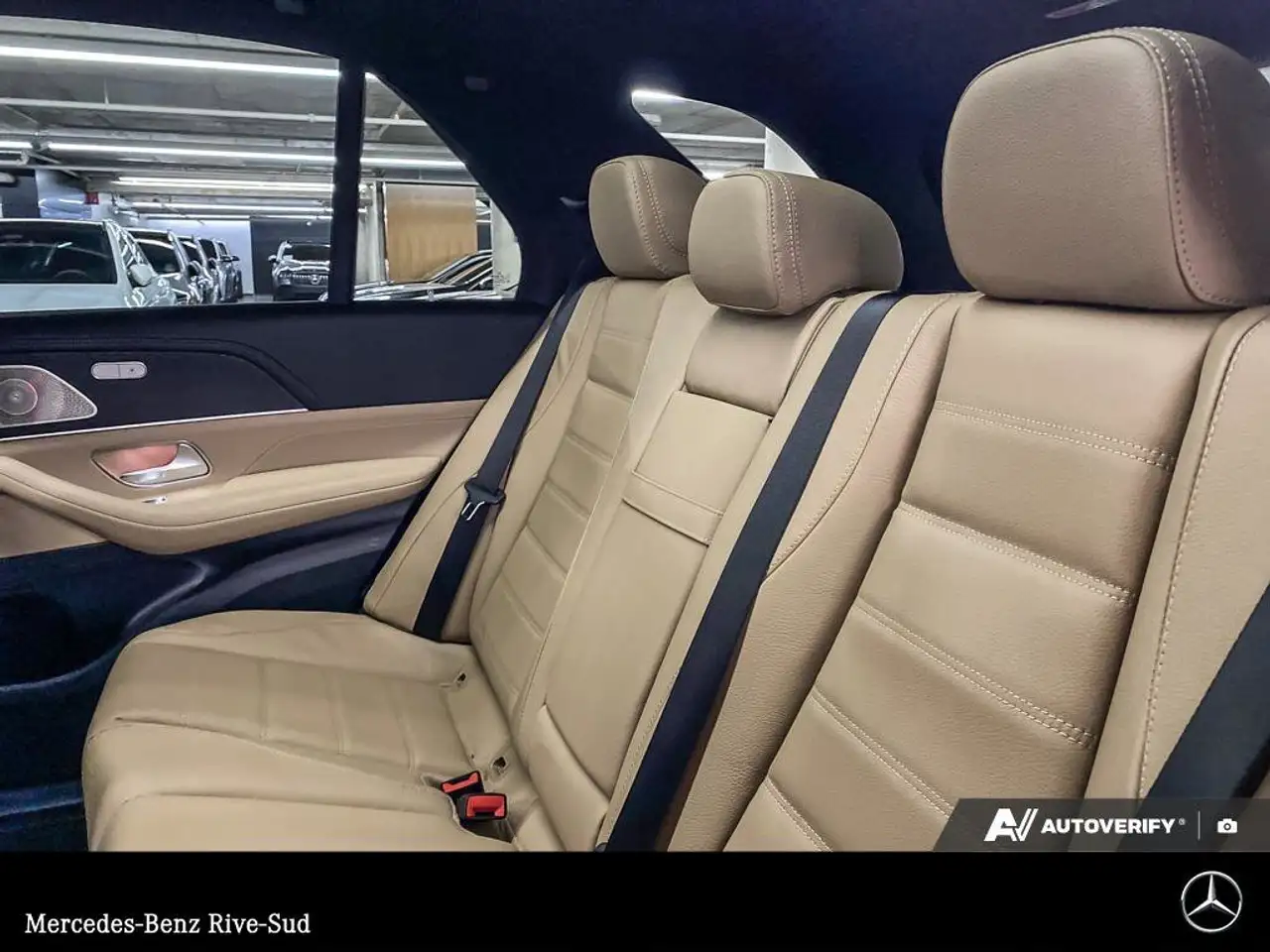 Mercedes-Benz GLE снимка Mercedes-Benz GLE
