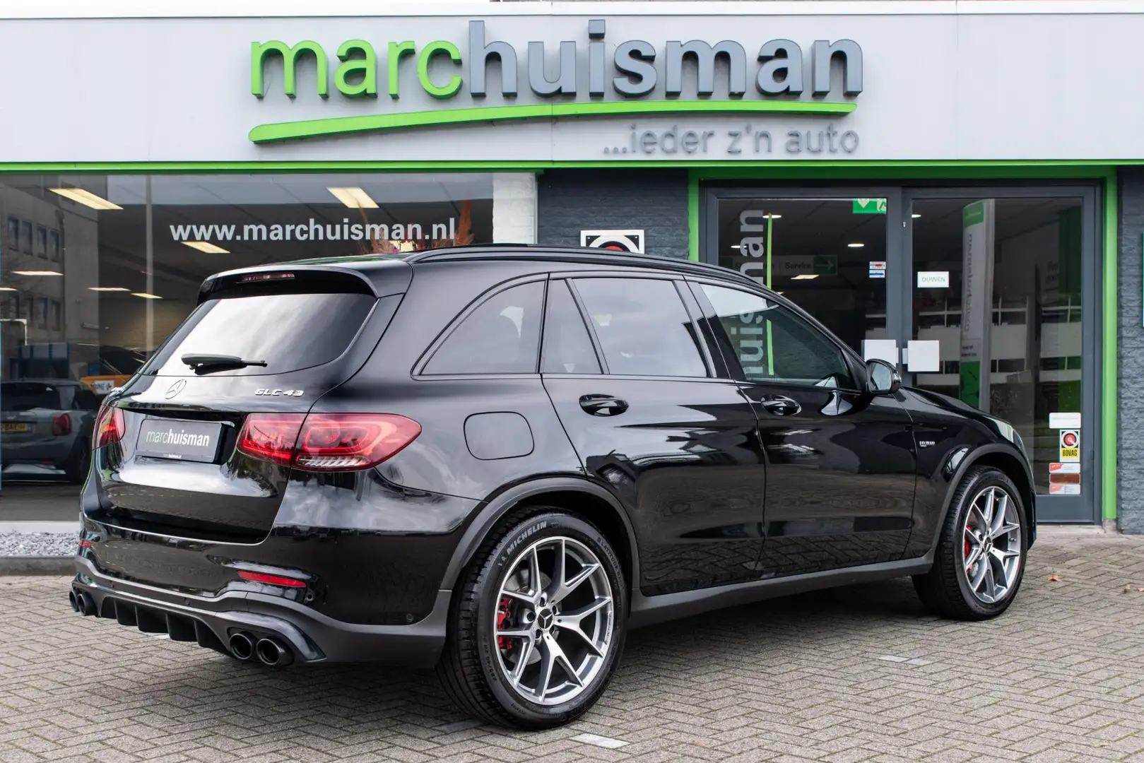 Mercedes-Benz GLC 43 AMG 4MATIC Premium / FACELIFT / PANODAK / HEAD UP Zwart - 2