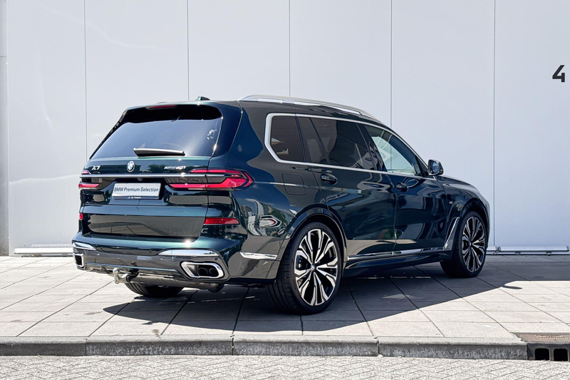 BMW X7 xDrive40i M-Sport / 23 inch / Trekhaak / Driving A — photo 4