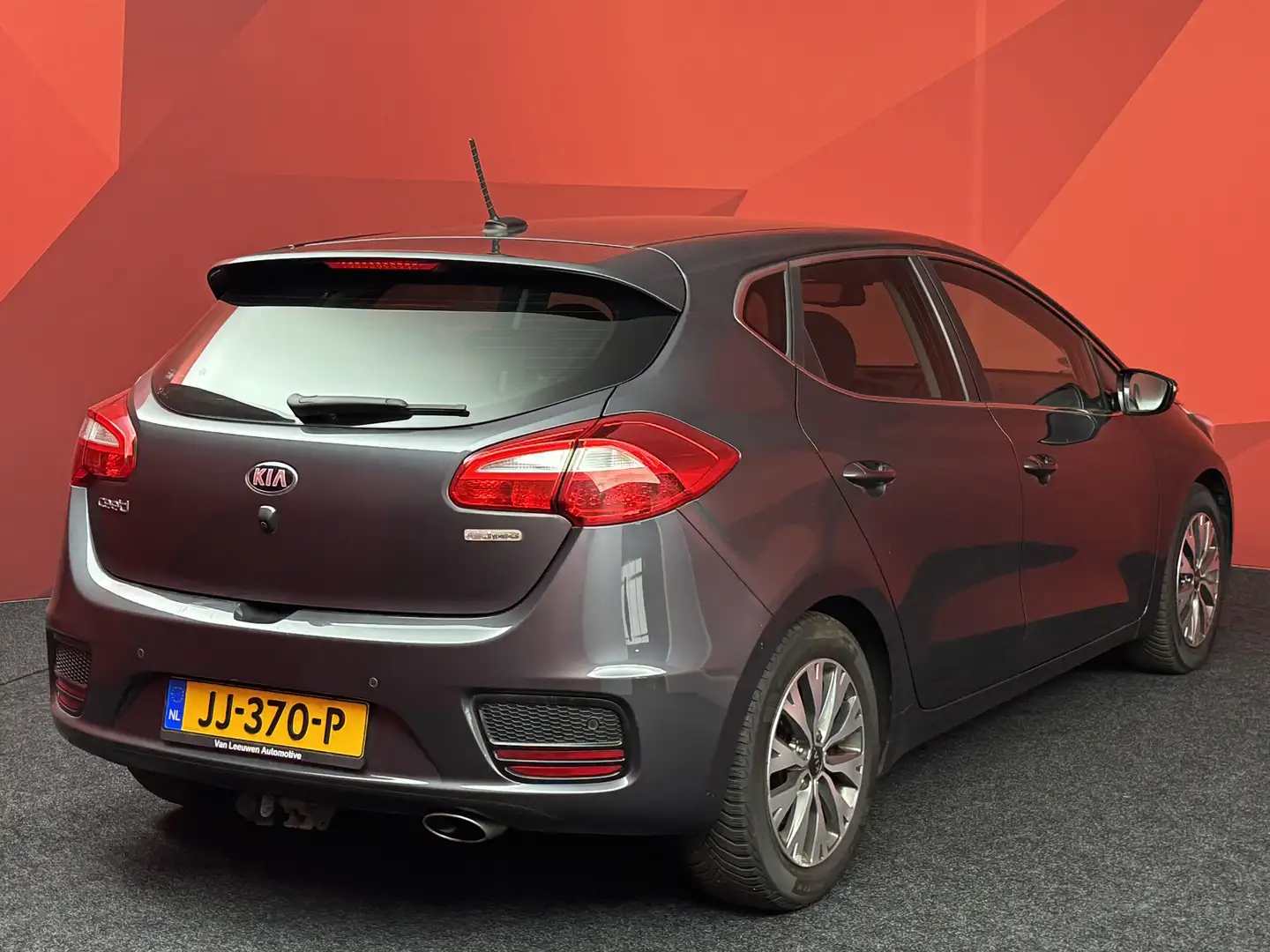 Kia Ceed / cee'd 1.0 T-GDi DynamicLine | Navi | Automatische Airco Grijs - 2