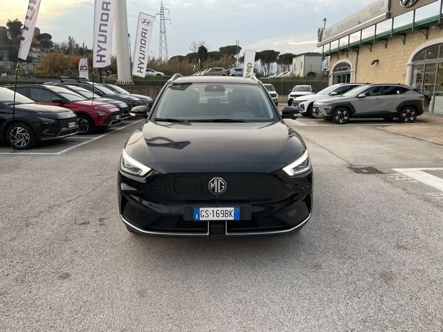 MG ZS Luxury 51 kWh Nero - 2