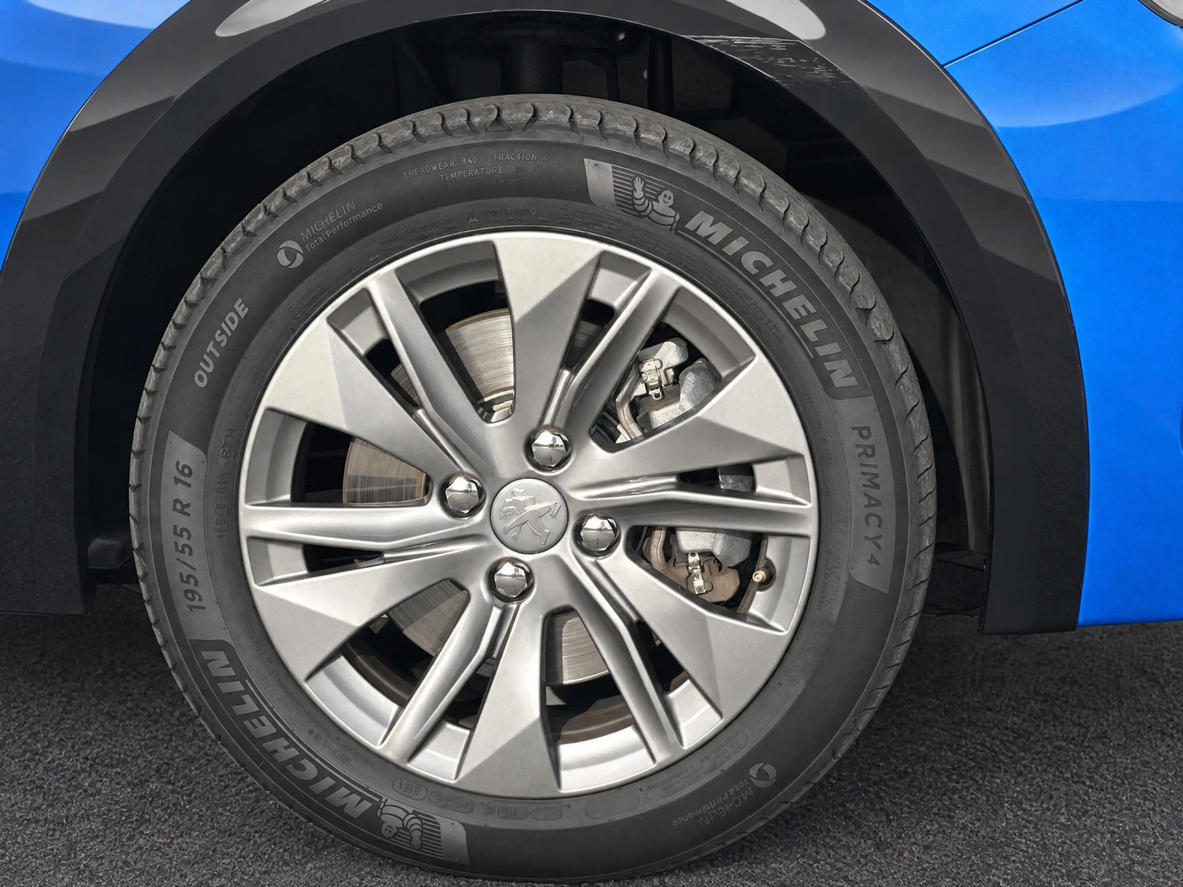 Peugeot e-208 EV Active Pack 50 kWh 50 kWh | Navi | Apple CarPla — photo 14