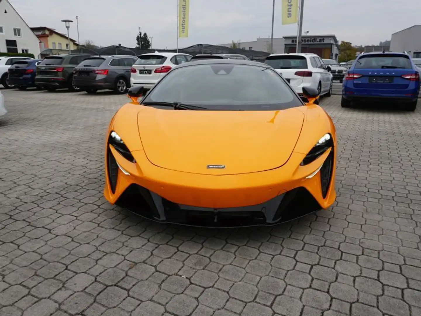 McLaren Artura PHEV 7,4kWh *NP 308.000,-* Orange - 2