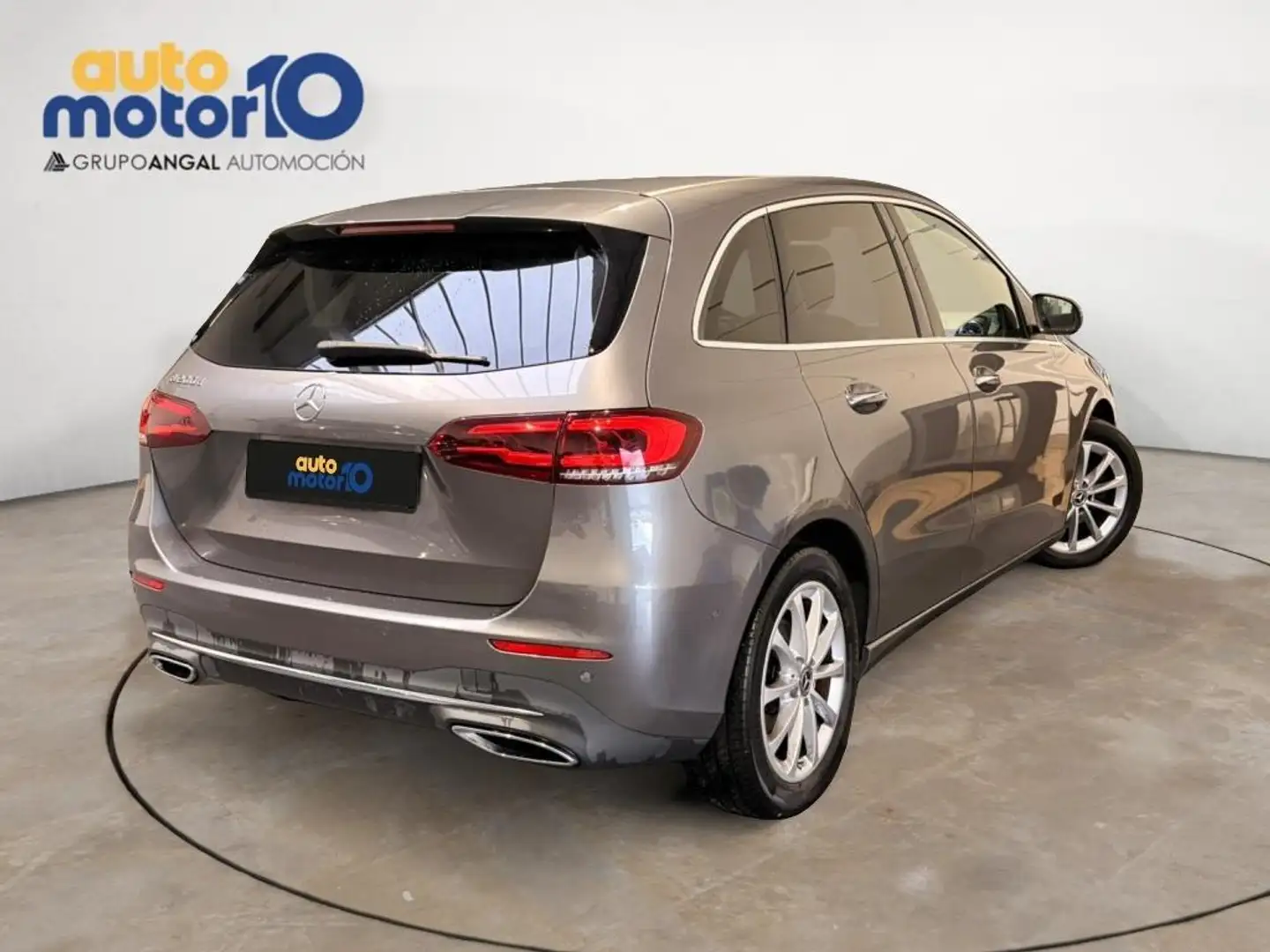 Mercedes-Benz B 200 d - 2