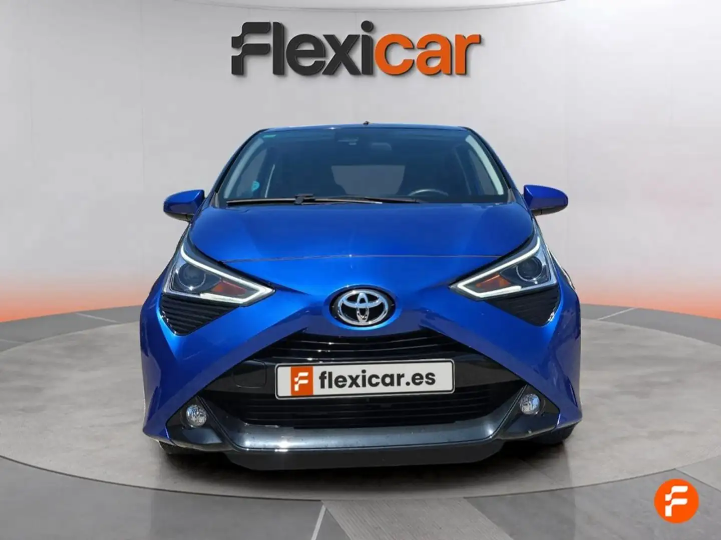 Toyota Aygo 70 x-cite Azul - 2