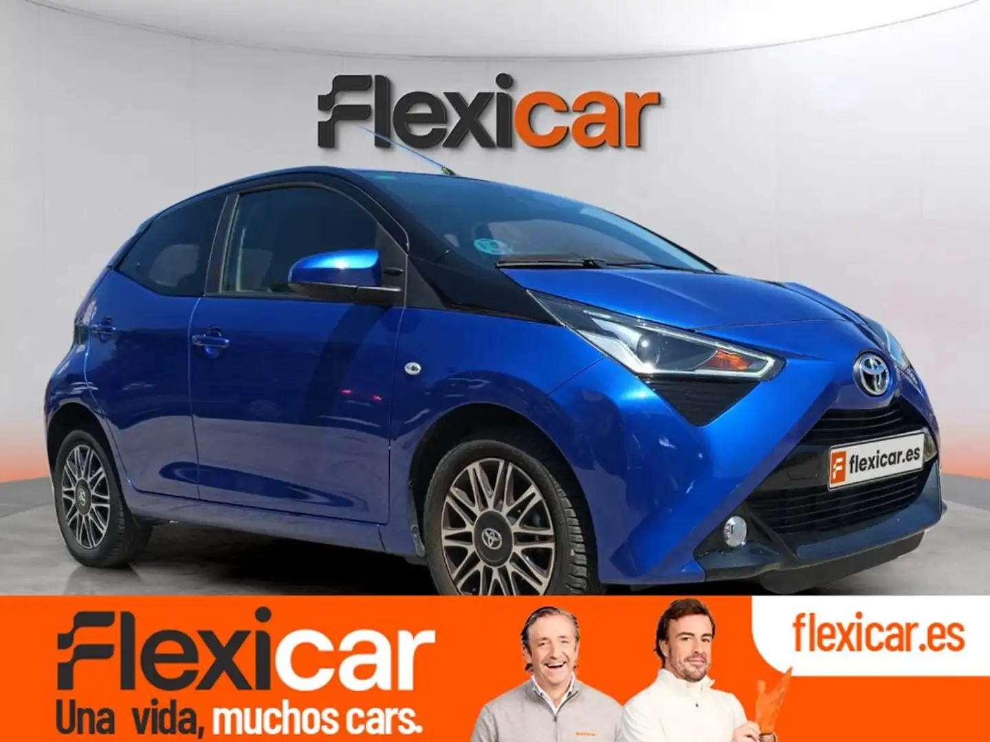 Toyota Aygo 70 x-cite Azul - 1