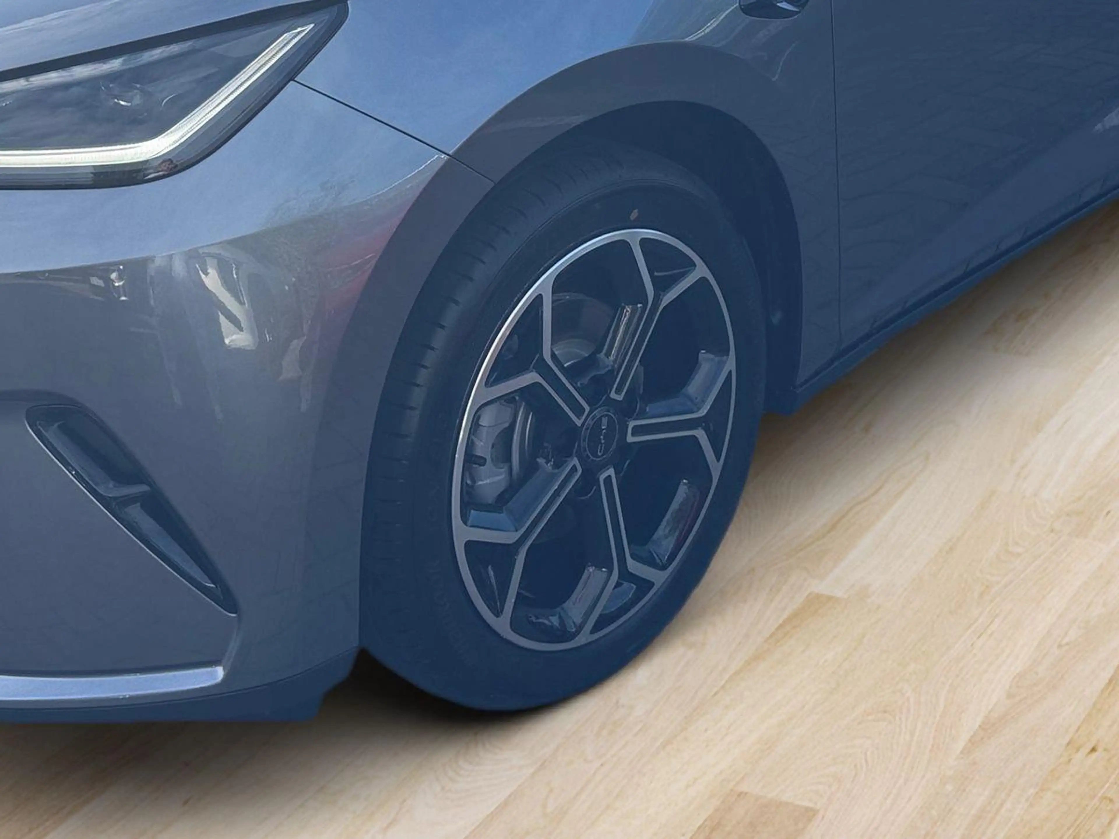 BYD Dolphin G 1.5 DM-i PHEV 156 kW Comfort HeadUp — photo 7