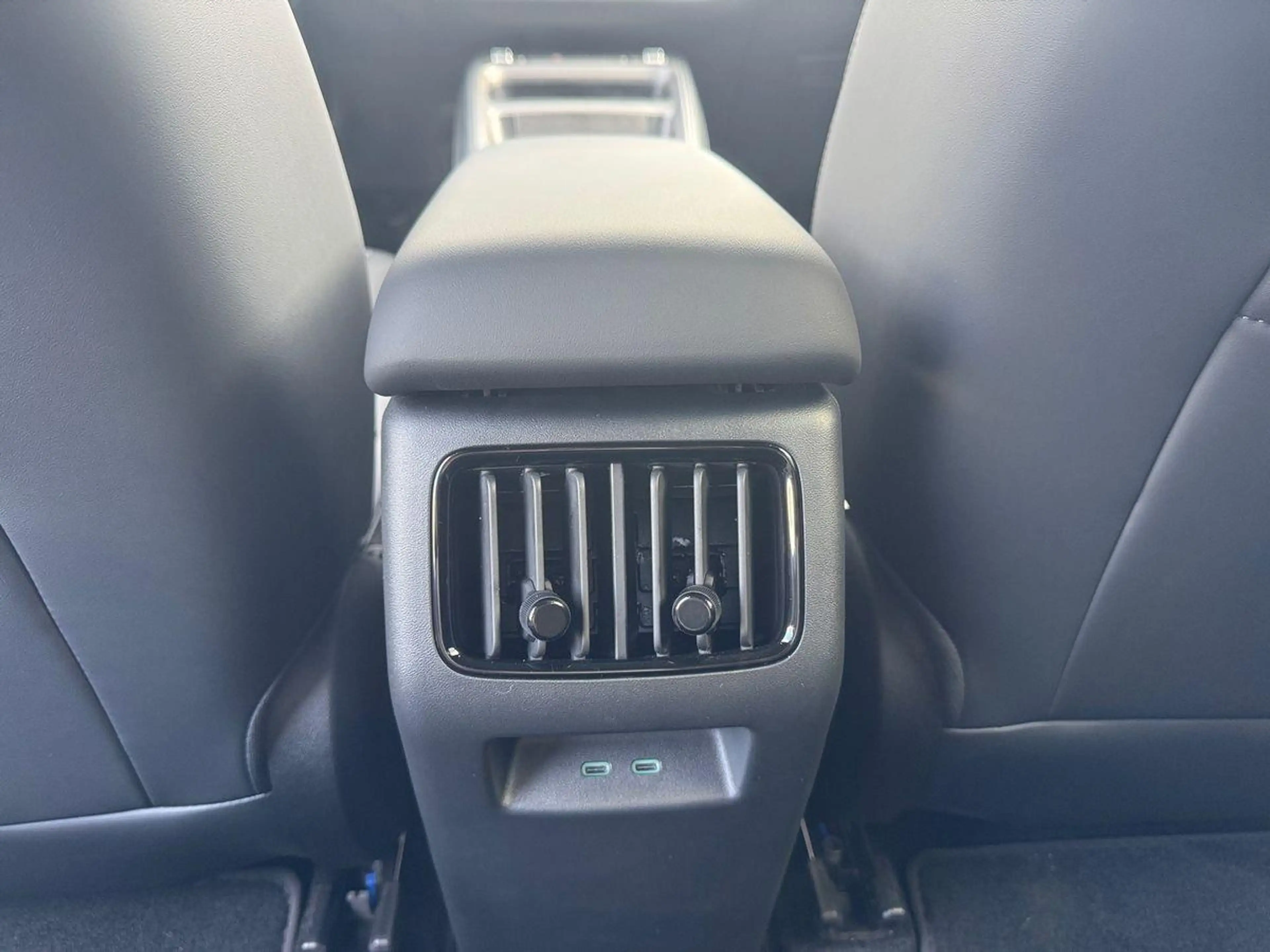 BYD Dolphin G 1.5 DM-i PHEV 156 kW Comfort HeadUp — photo 14