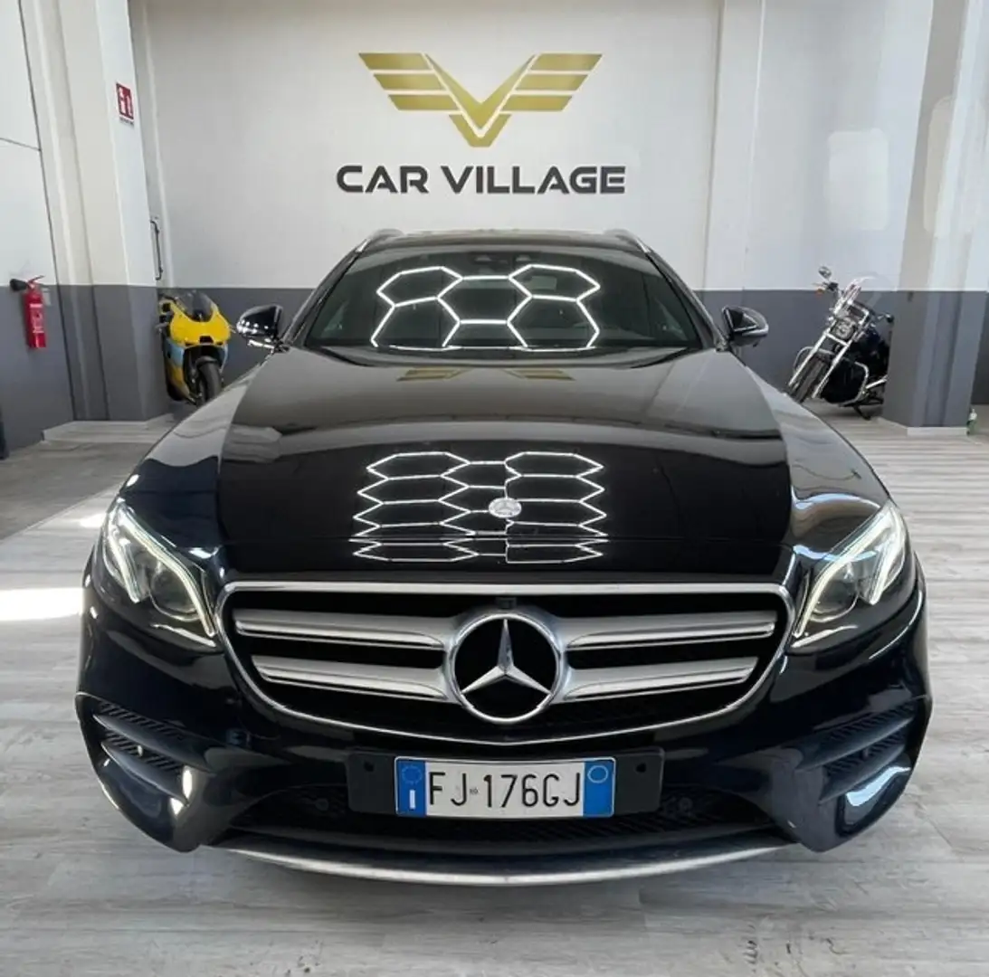 Mercedes-Benz E 220 E 220 d S.W. 4Matic Auto Premium Plus Nero - 1