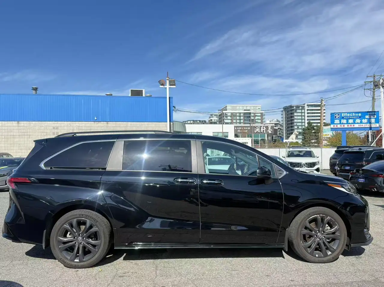 Toyota Sienna снимка Toyota Sienna