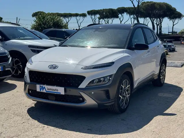 2021 Hyundai Kona in White for sale
