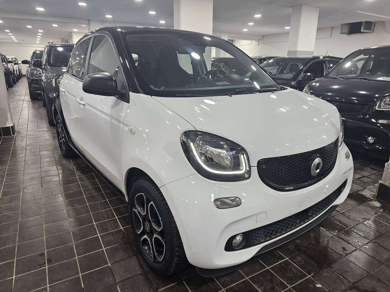 smart forFour IDENTITY BLACK EDITION PASSION 0.9 BENZ 90CV TWINAMIC