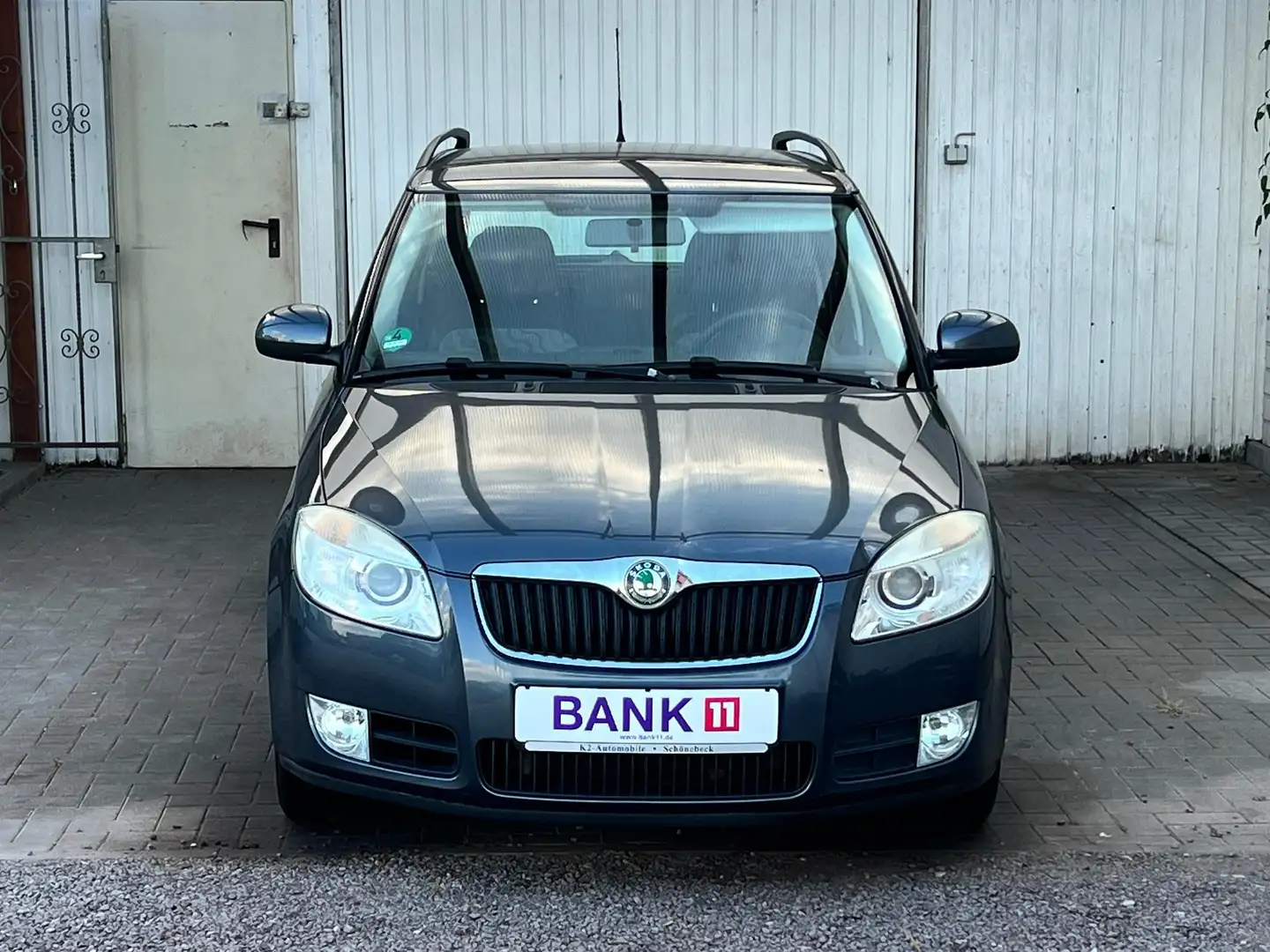 Skoda Fabia Style Edition Lückenloses Serviceheft bei Skoda Grau - 2