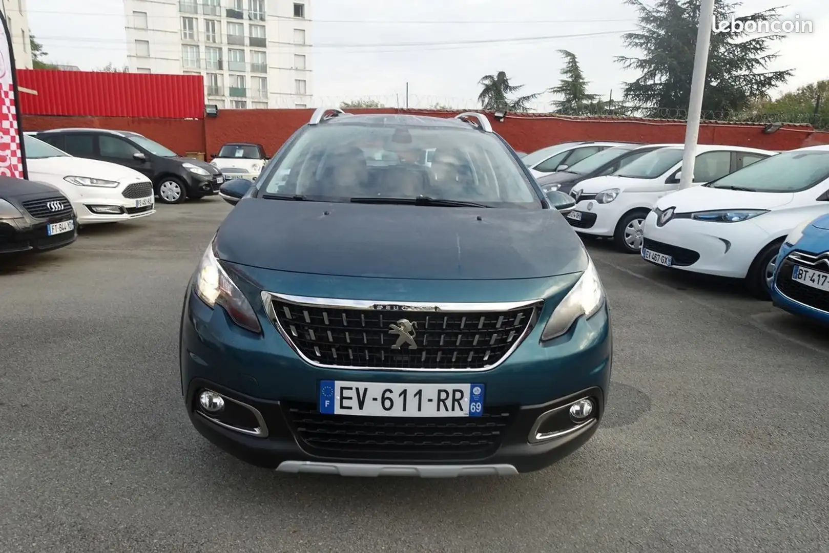 Peugeot 2008 1.2 PURETECH 110CH ALLURE BUSINESS S&S Bleu - 1