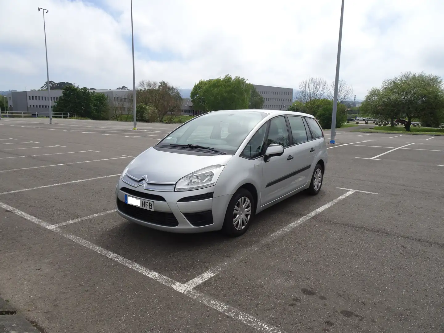 Citroen Grand C4 Picasso 1.6HDI First 5pl. Gris - 1