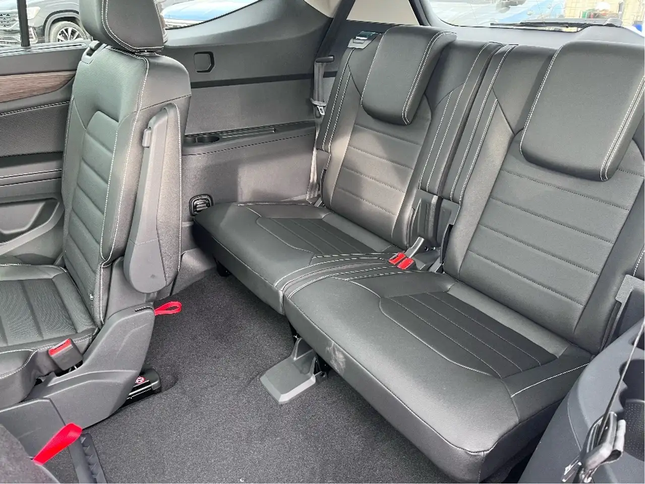 Volkswagen Atlas снимка Volkswagen Atlas