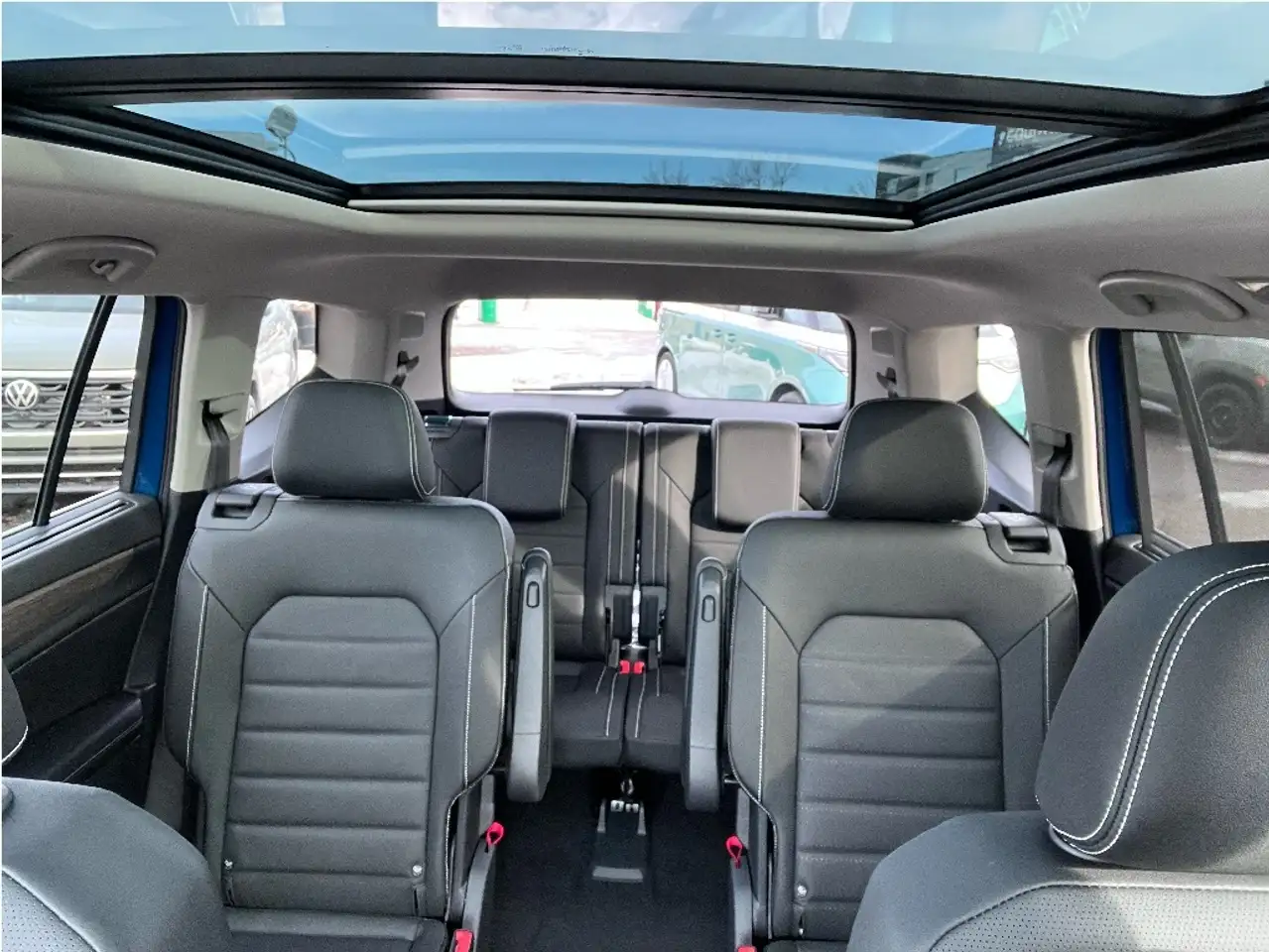 Volkswagen Atlas снимка Volkswagen Atlas
