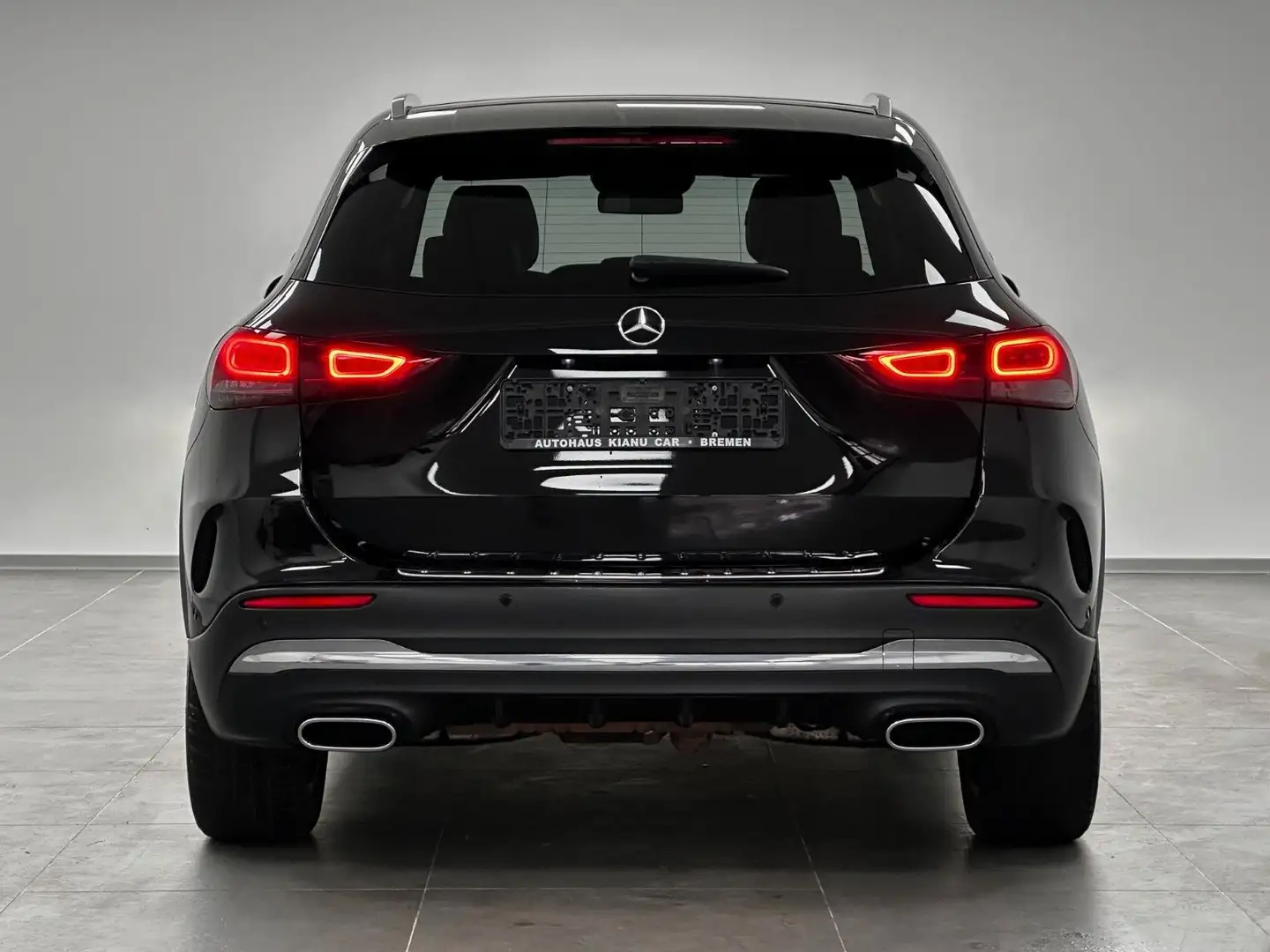 Mercedes-Benz GLA 250 4Matic AMG.WIDE.NAVI.LED.KAMERA.PANORAMA crna - 2