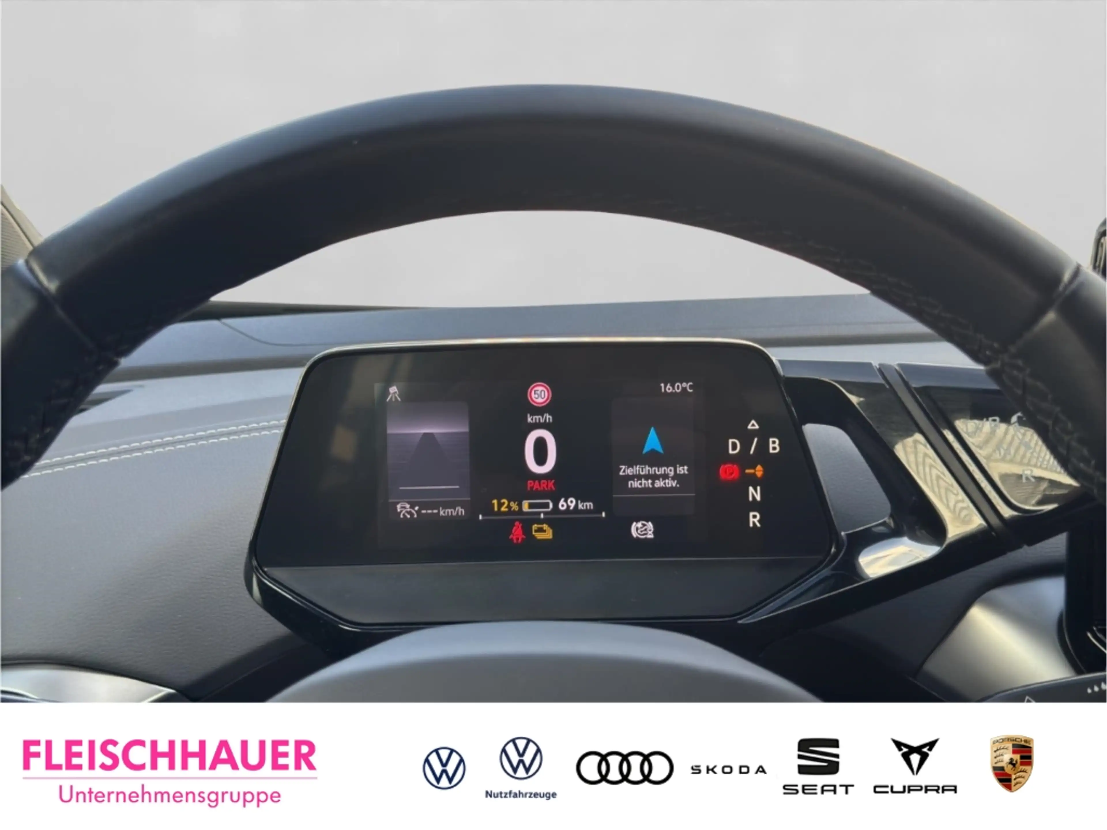Volkswagen ID.4 Pro LED+360+HUD+ACC+NAVI+SHZ+DAB+CARPLAY — photo 12