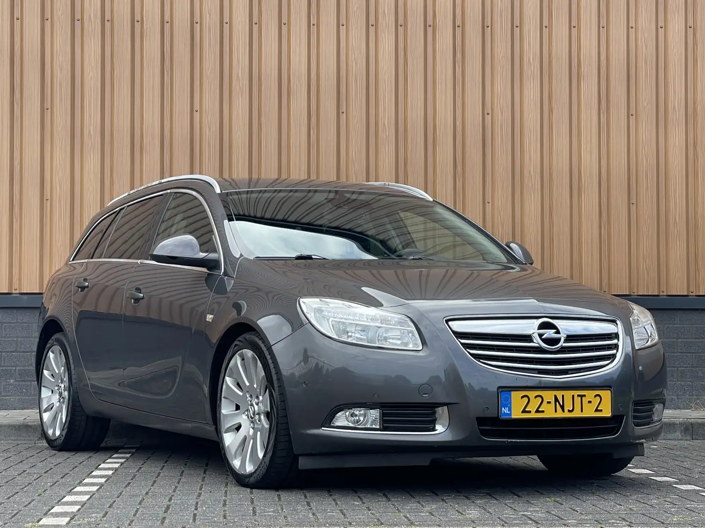 Opel Insignia Sports Tourer 2.0 CDTI Cosmo | Handel / Export | C Grijs - 2