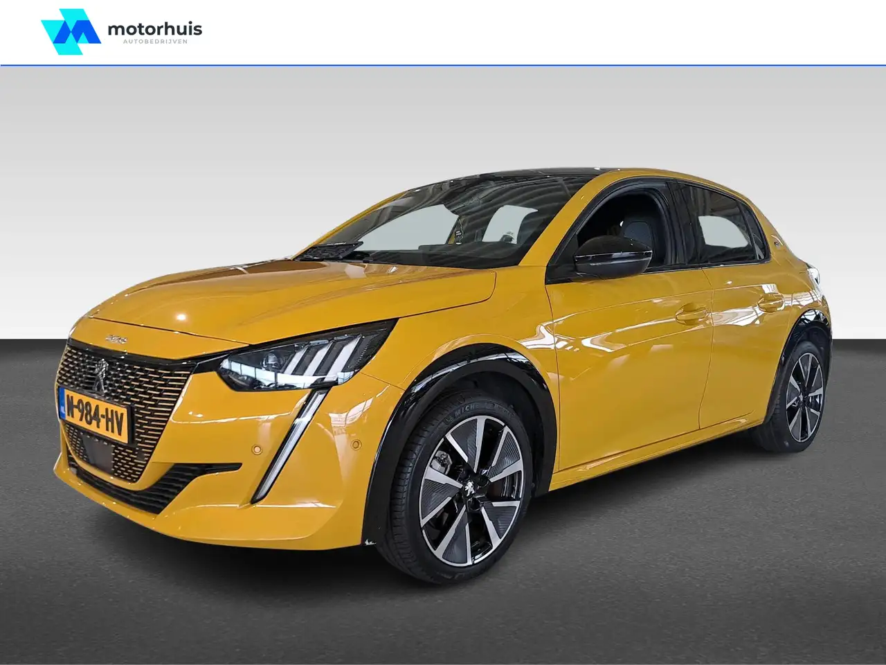Peugeot e-208