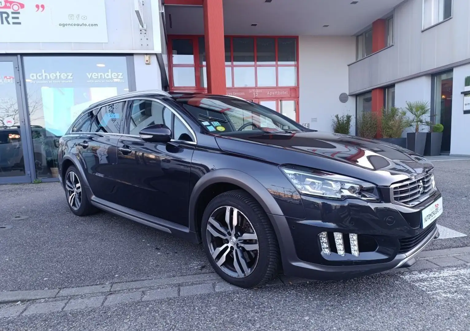 Peugeot 508 II RXH 2.0 HDi 16V 181 cv EAT6 Schwarz - 1