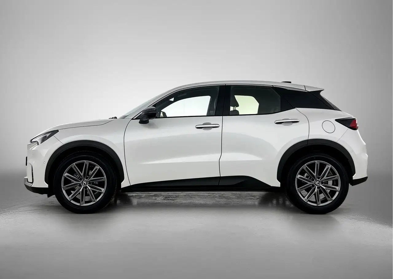 Lexus LBX 2026