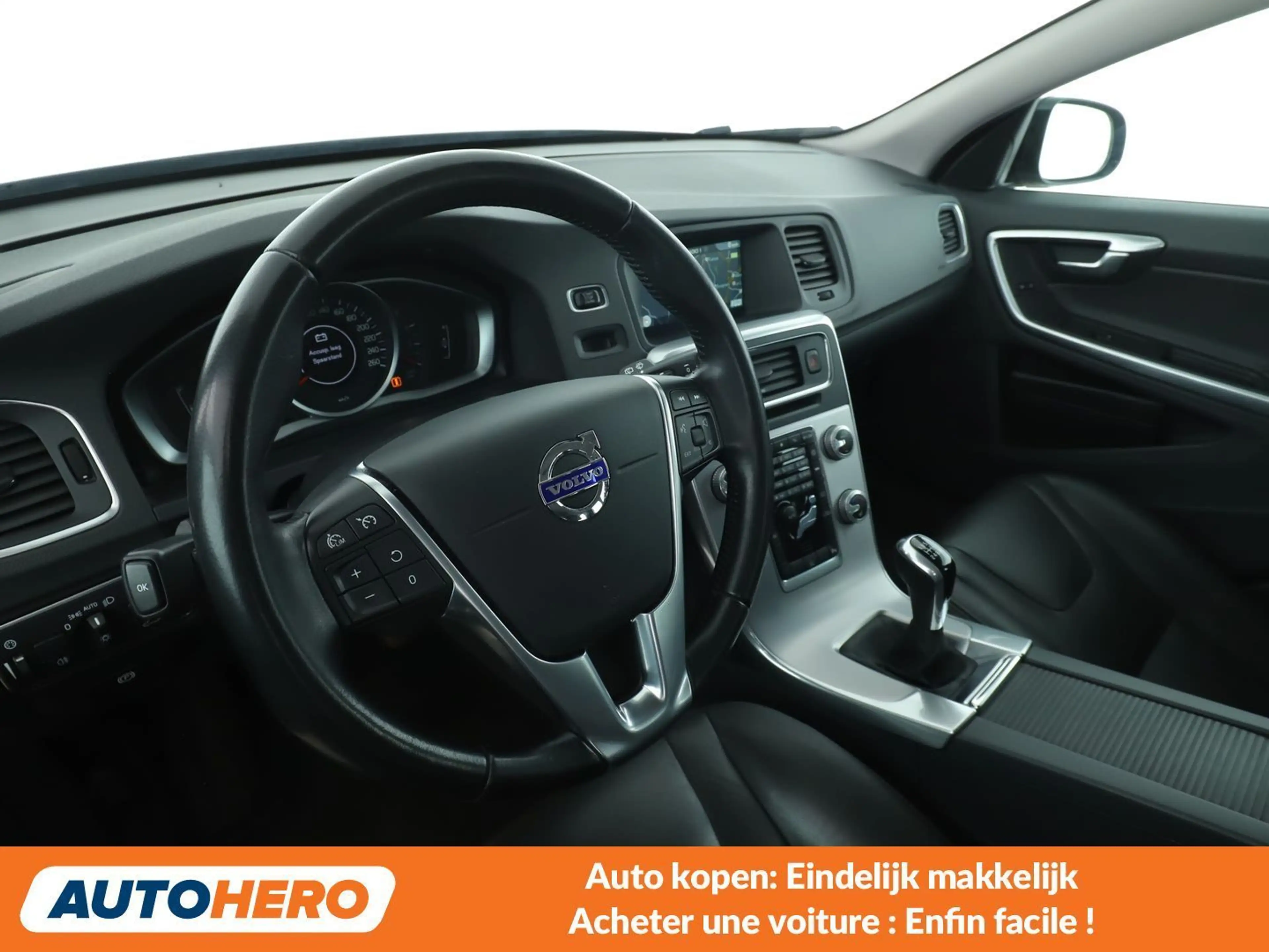 Volvo V60 Cross Country 2.0 D3 Momentum — photo 15